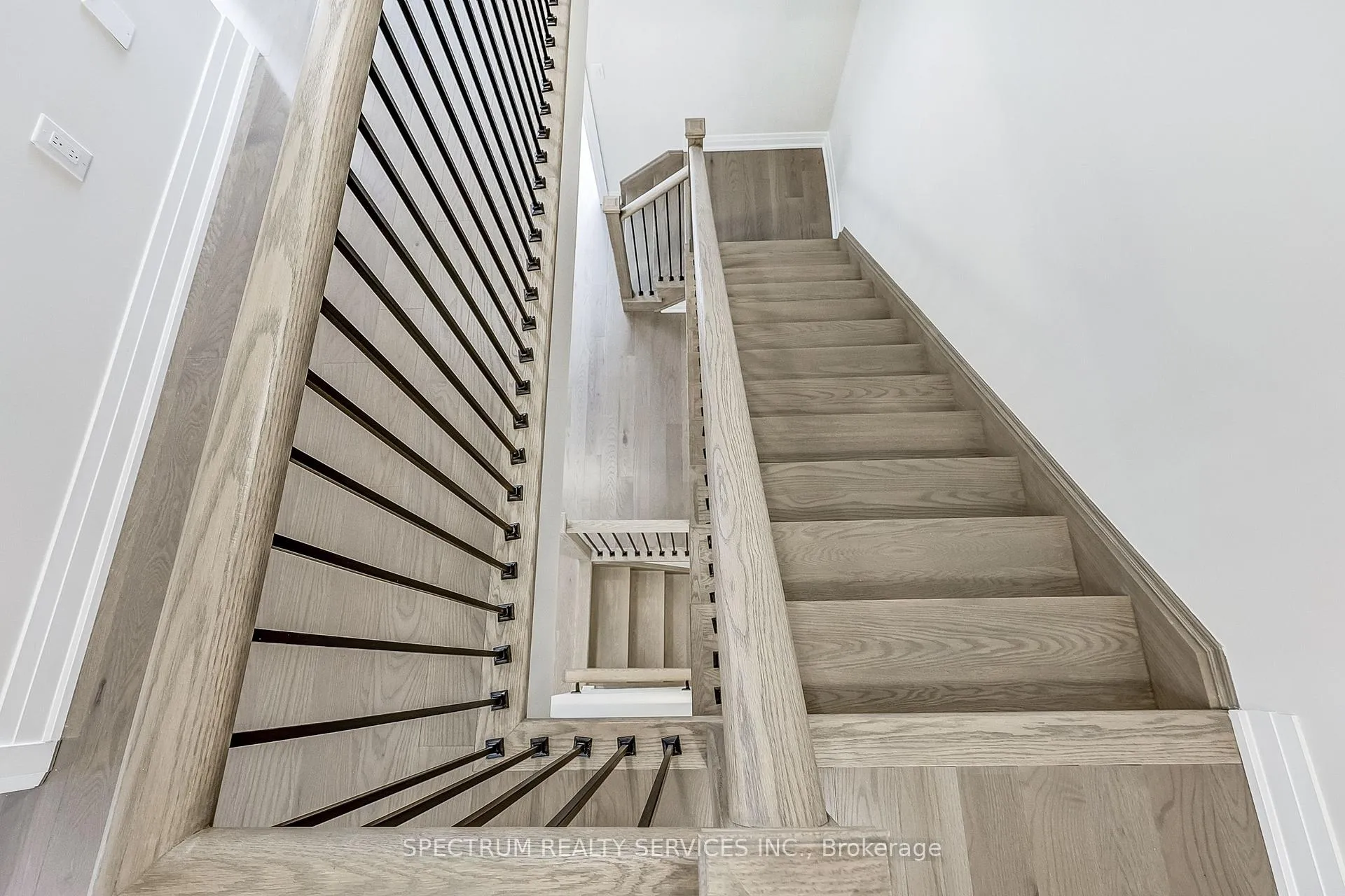 Photo 40 of 37 John Rolph Street, Markham, Cornell — HOMEH