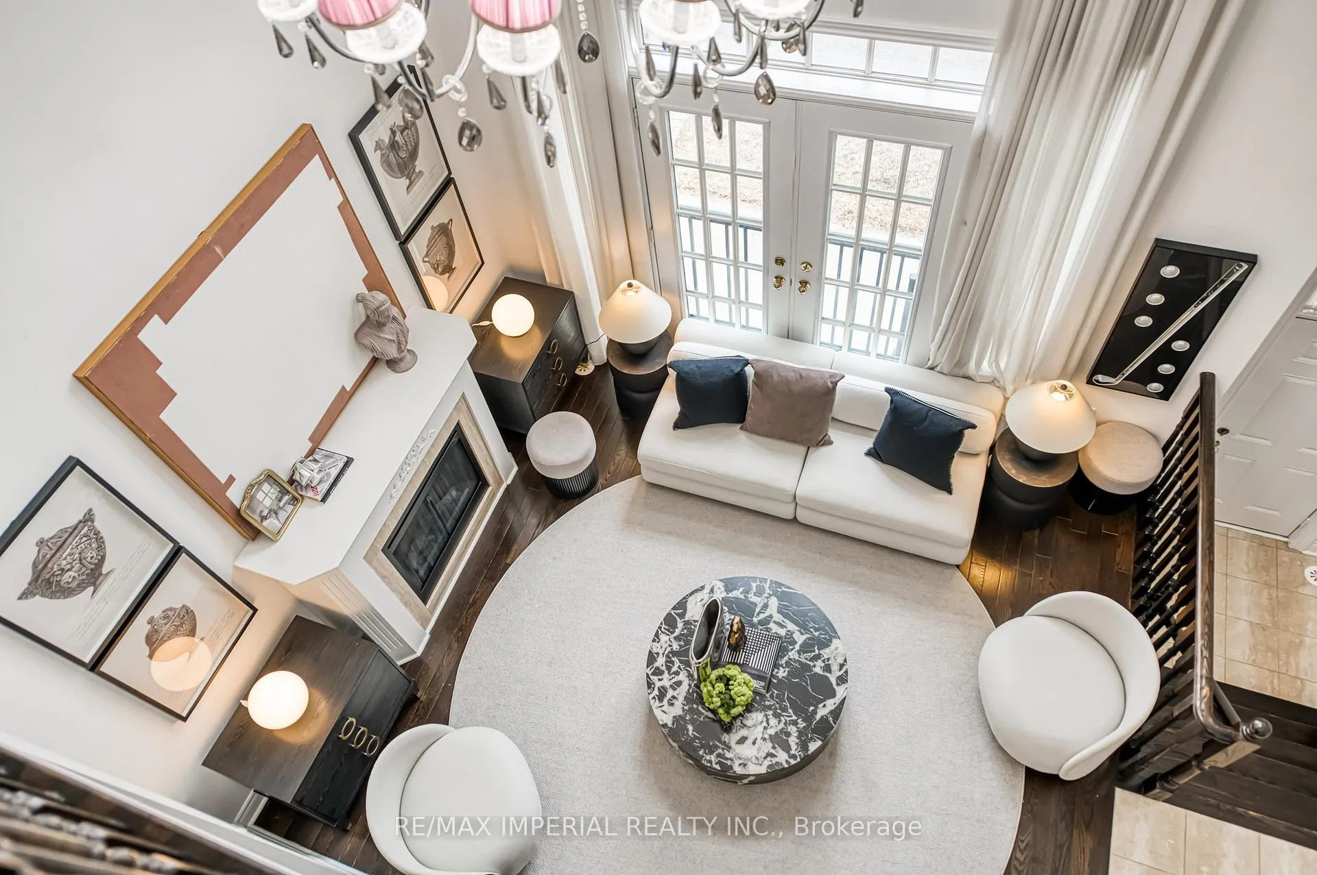 Photo 2 of 21 Mackenzie'S Stand Avenue, Markham, Unionville — HOMEH