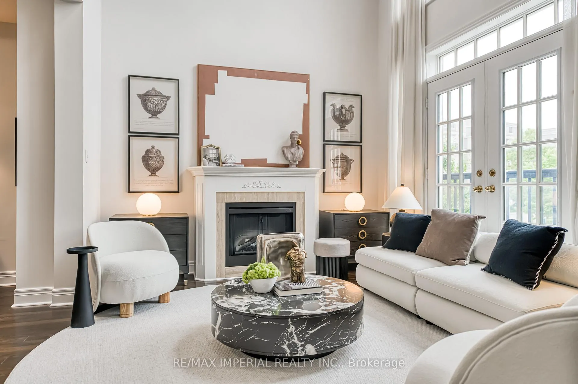 Photo 3 of 21 Mackenzie'S Stand Avenue, Markham, Unionville — HOMEH