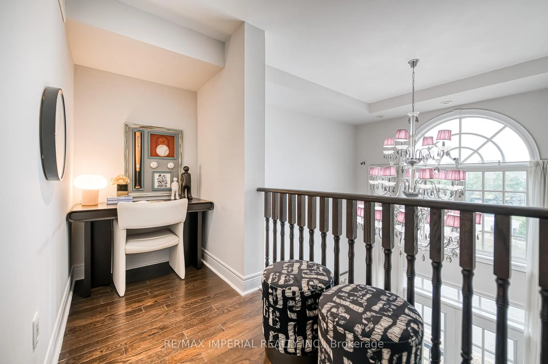 Photo 8 of 21 Mackenzie'S Stand Avenue, Markham, Unionville — HOMEH