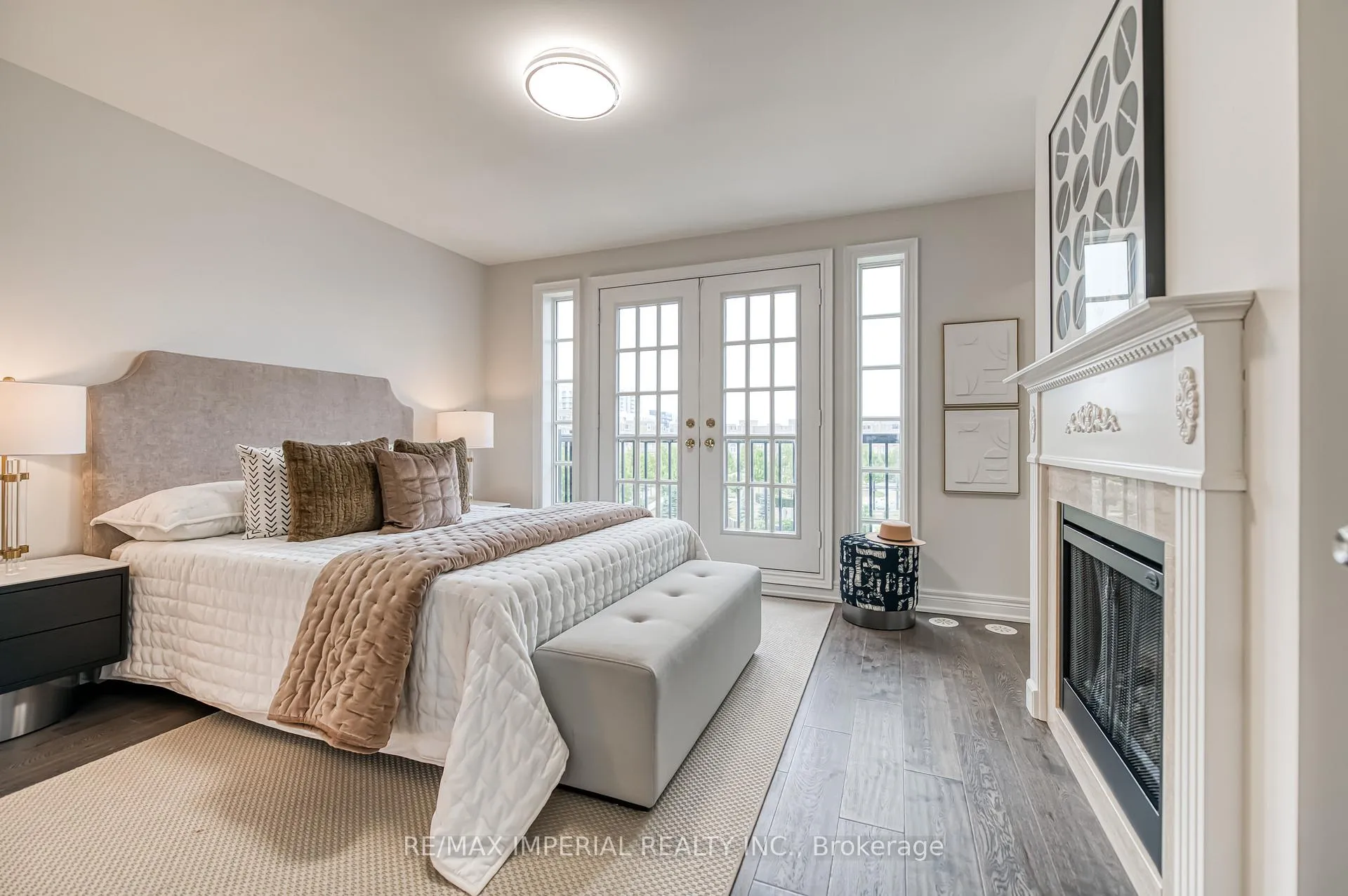 Photo 12 of 21 Mackenzie'S Stand Avenue, Markham, Unionville — HOMEH