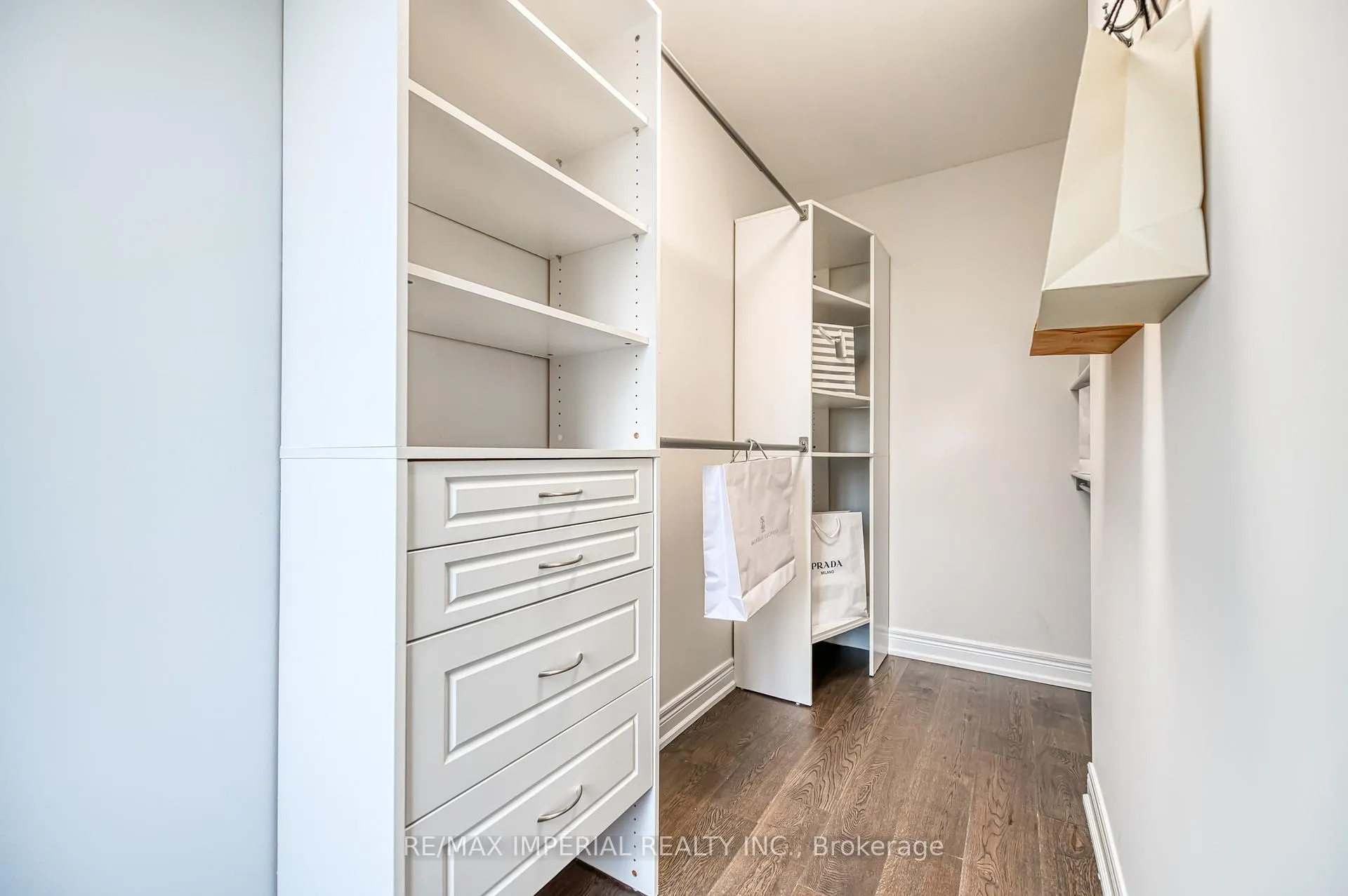 Photo 14 of 21 Mackenzie'S Stand Avenue, Markham, Unionville — HOMEH