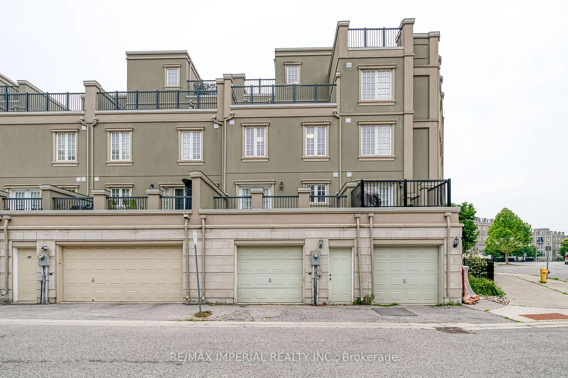 Photo 20 of 21 Mackenzie'S Stand Avenue, Markham, Unionville — HOMEH