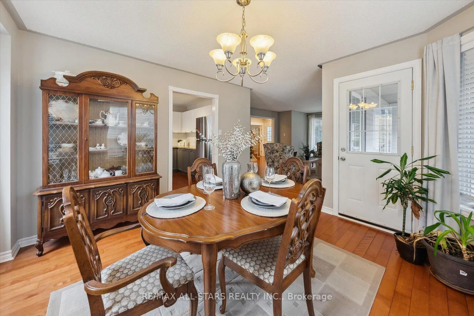 Photo 12 of 20 Mcfadden Drive, Springwater, Hillsdale — HOMEH