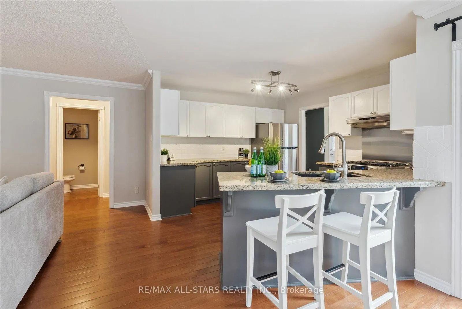 Photo 13 of 20 Mcfadden Drive, Springwater, Hillsdale — HOMEH