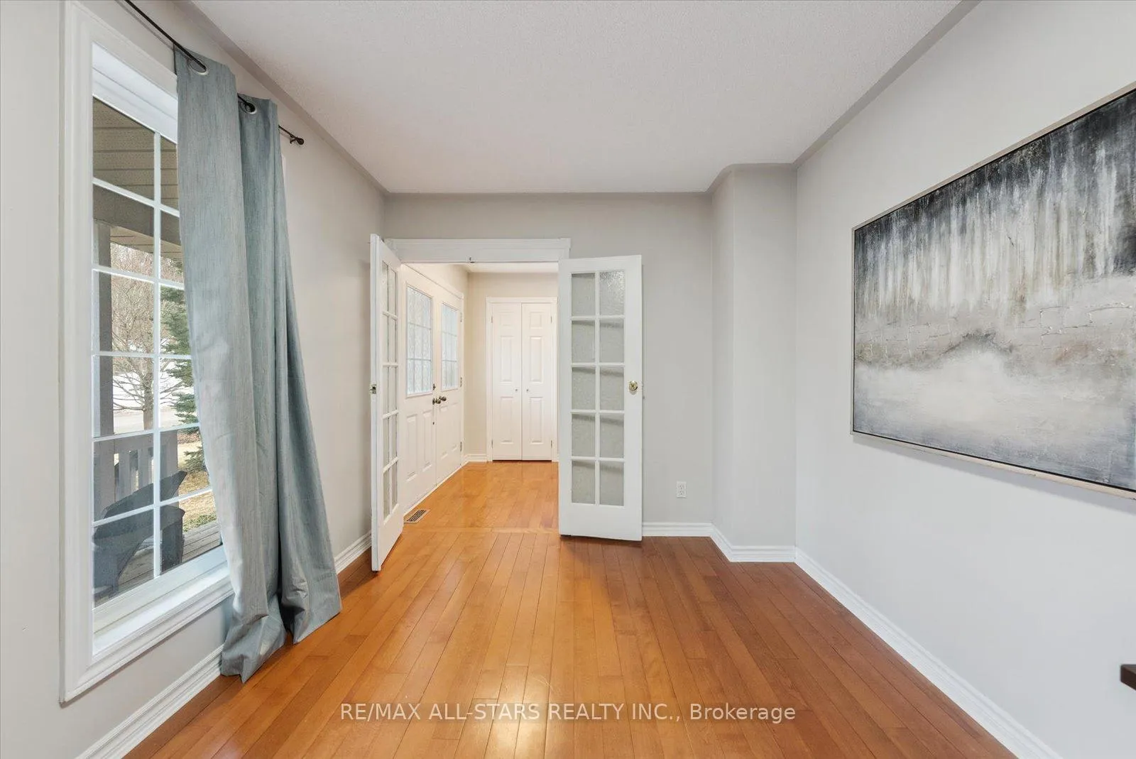 Photo 23 of 20 Mcfadden Drive, Springwater, Hillsdale — HOMEH