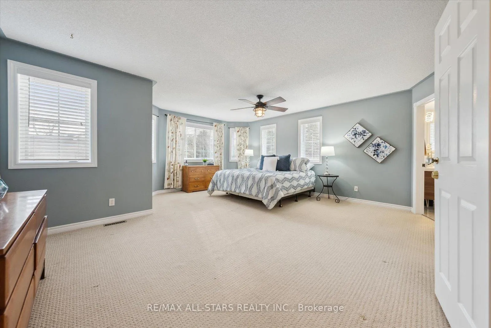 Photo 26 of 20 Mcfadden Drive, Springwater, Hillsdale — HOMEH
