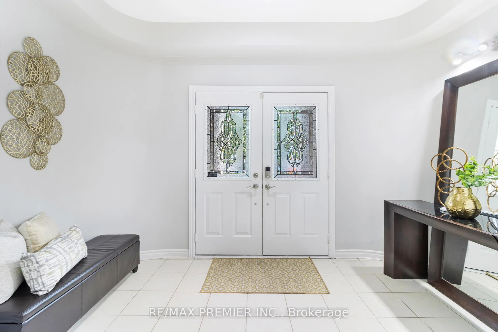 Photo 4 of 64 Leameadow Road, Vaughan, Patterson — HOMEH