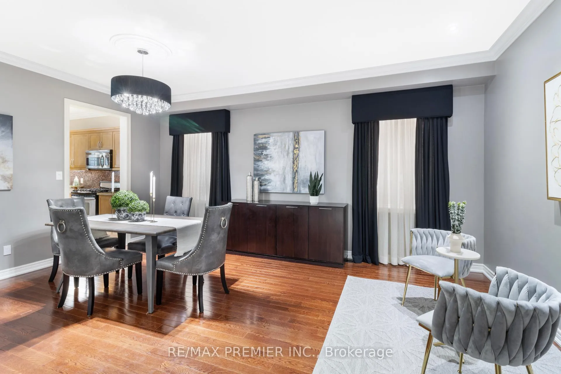 Photo 8 of 64 Leameadow Road, Vaughan, Patterson — HOMEH