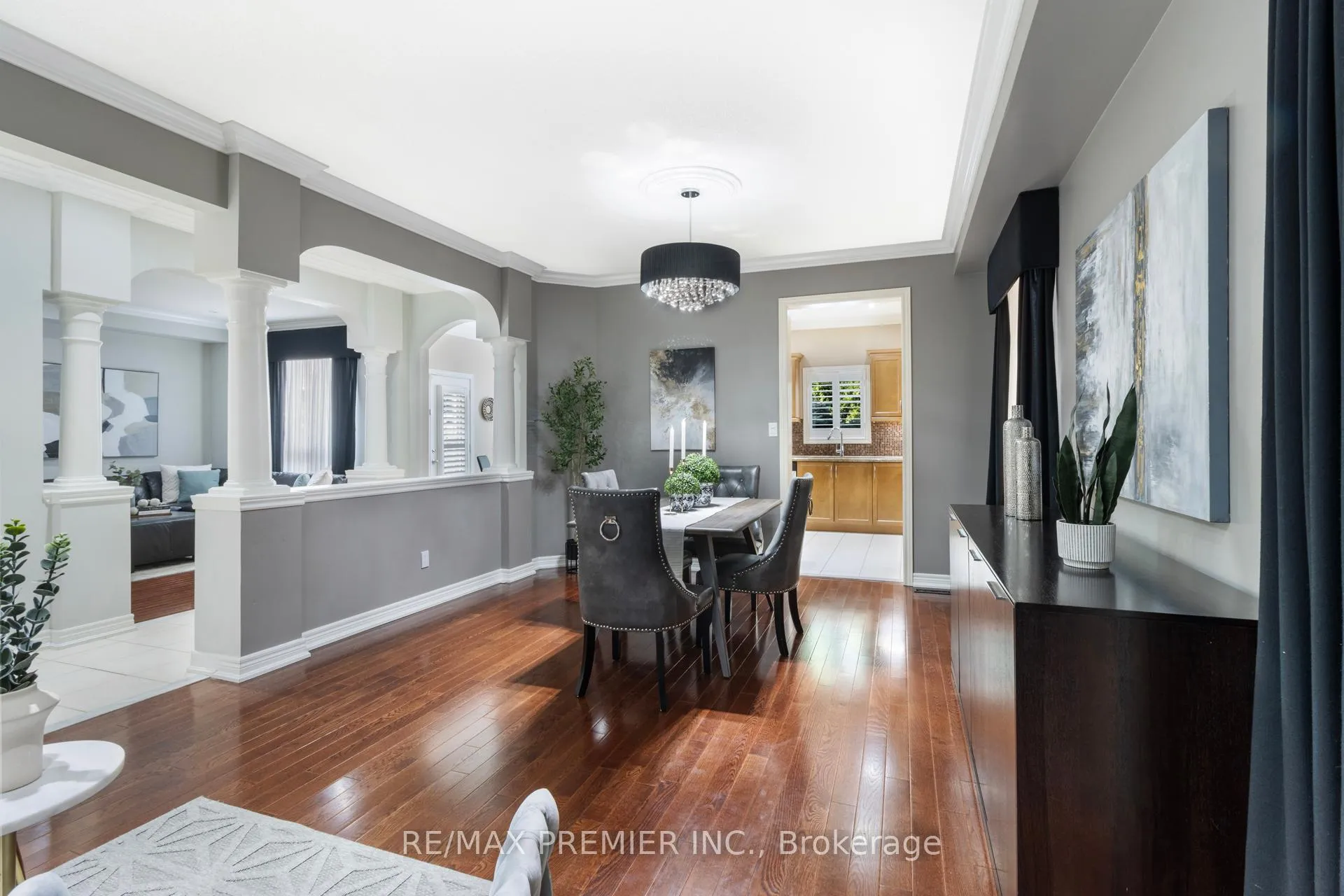 Photo 10 of 64 Leameadow Road, Vaughan, Patterson — HOMEH