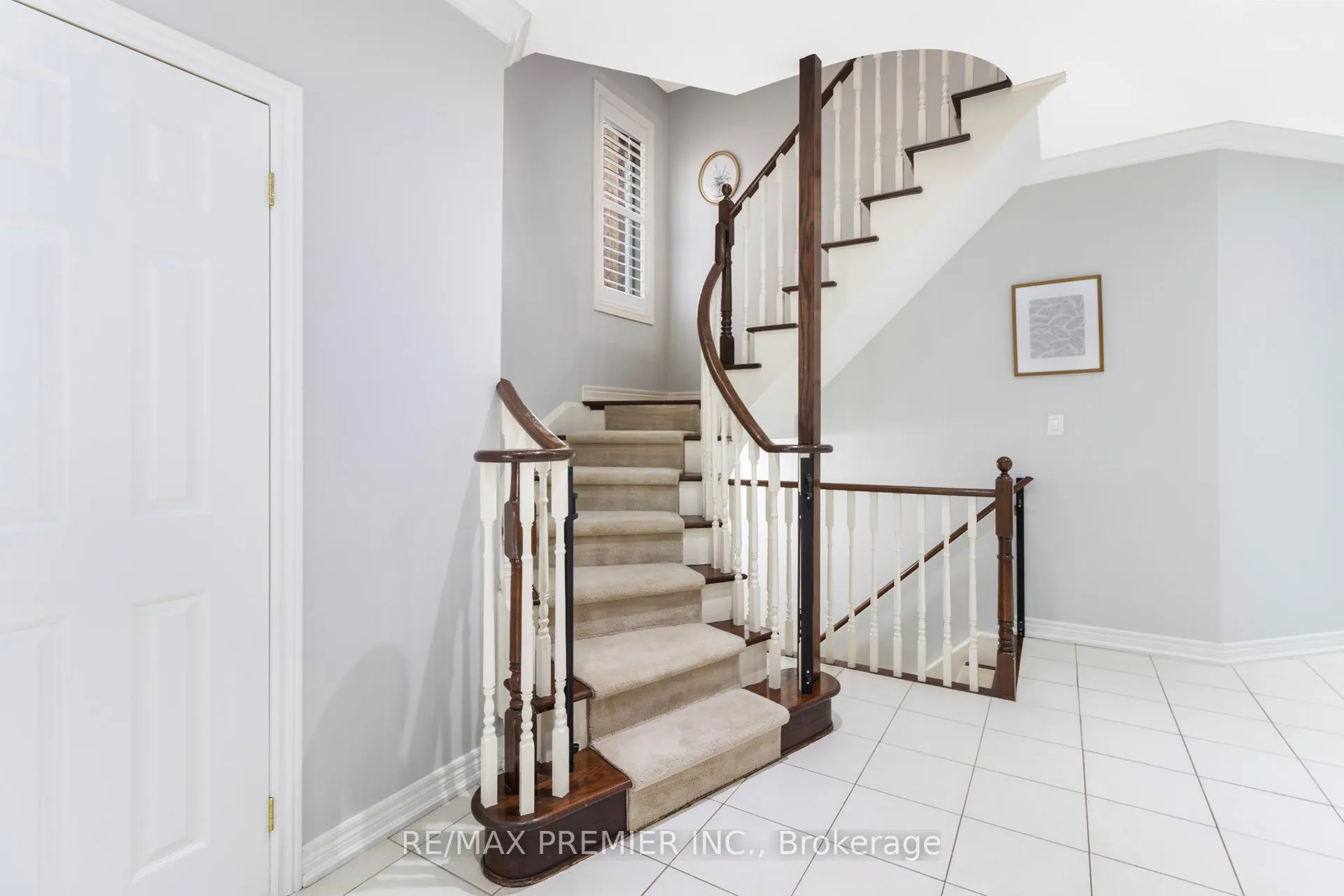 Photo 23 of 64 Leameadow Road, Vaughan, Patterson — HOMEH