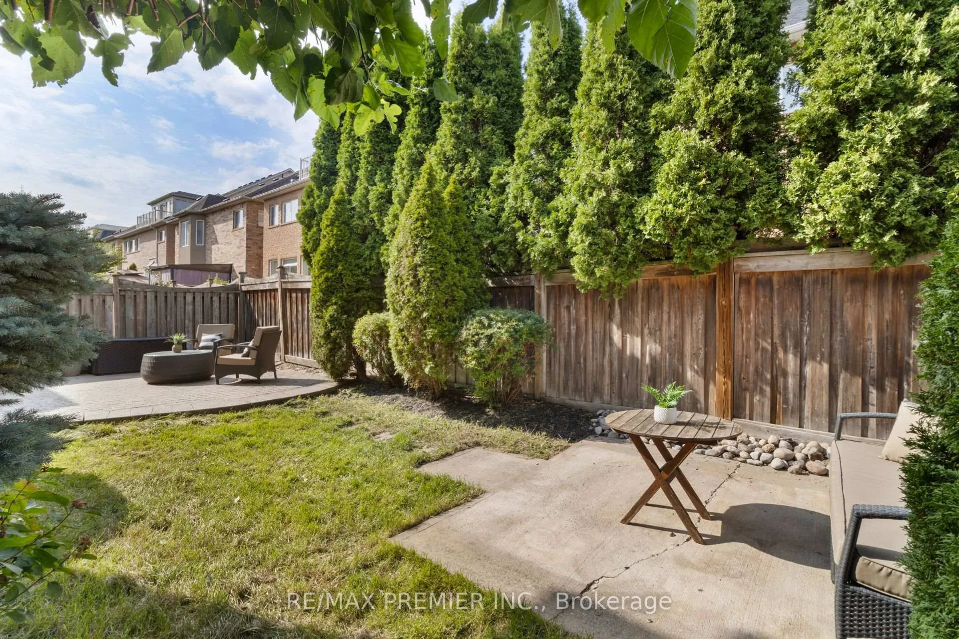 Photo 47 of 64 Leameadow Road, Vaughan, Patterson — HOMEH
