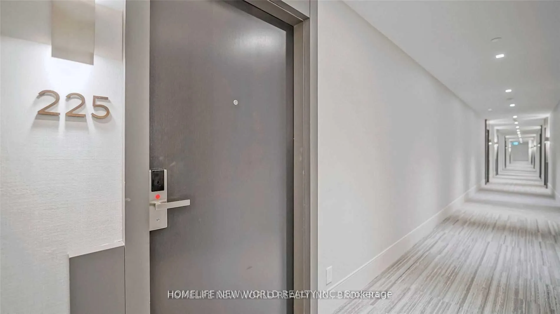 Photo 3 of Unit 225, 38 Water Walk Drive, Markham, Unionville — HOMEH