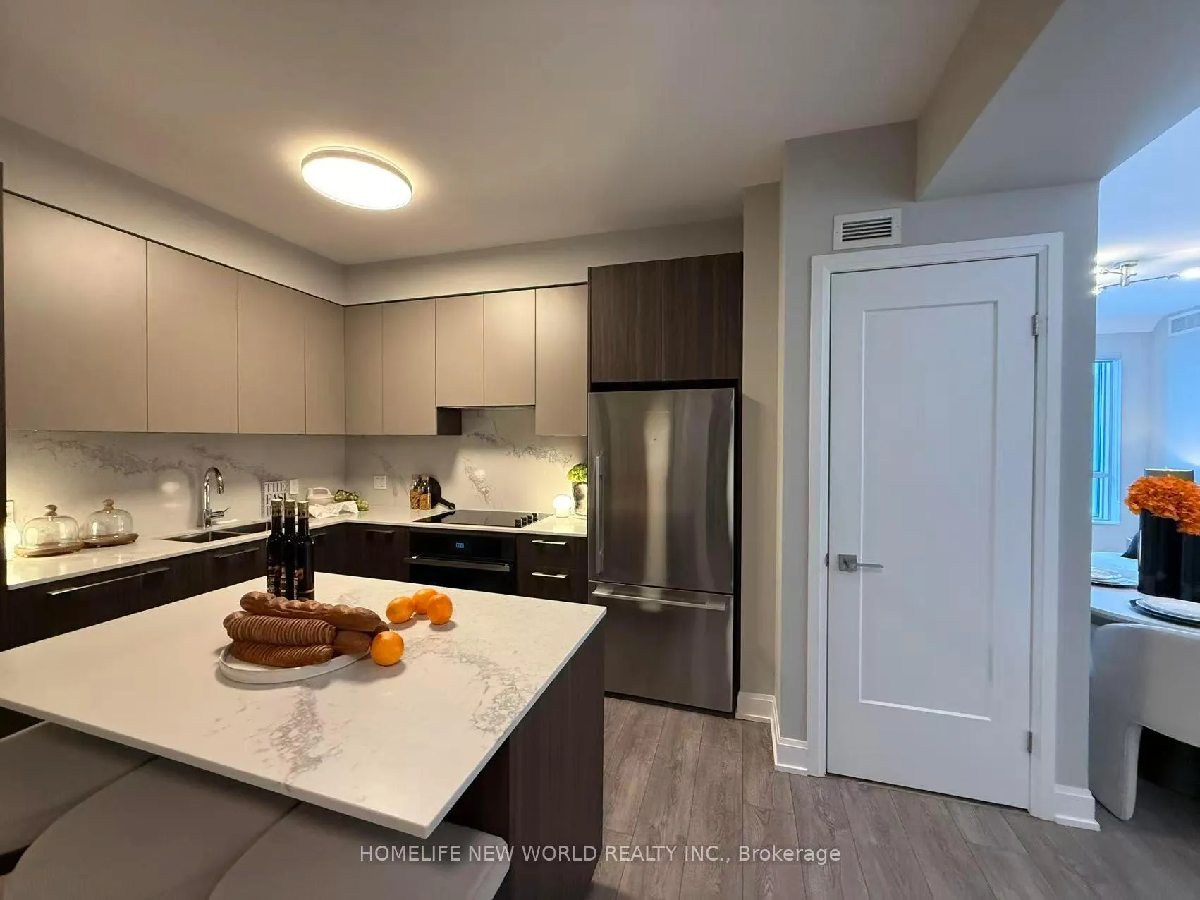 Photo 10 of Unit 225, 38 Water Walk Drive, Markham, Unionville — HOMEH