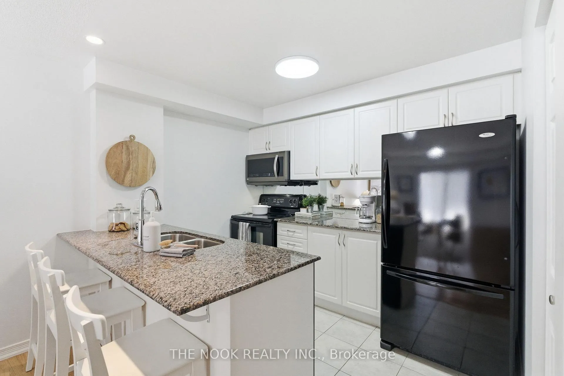 Photo 8 of Unit 308, 61 Clarington Boulevard, Clarington, Bowmanville — HOMEH