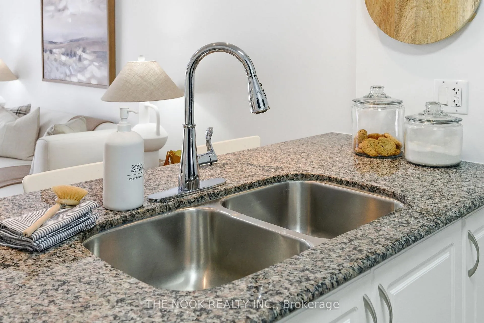 Photo 9 of Unit 308, 61 Clarington Boulevard, Clarington, Bowmanville — HOMEH