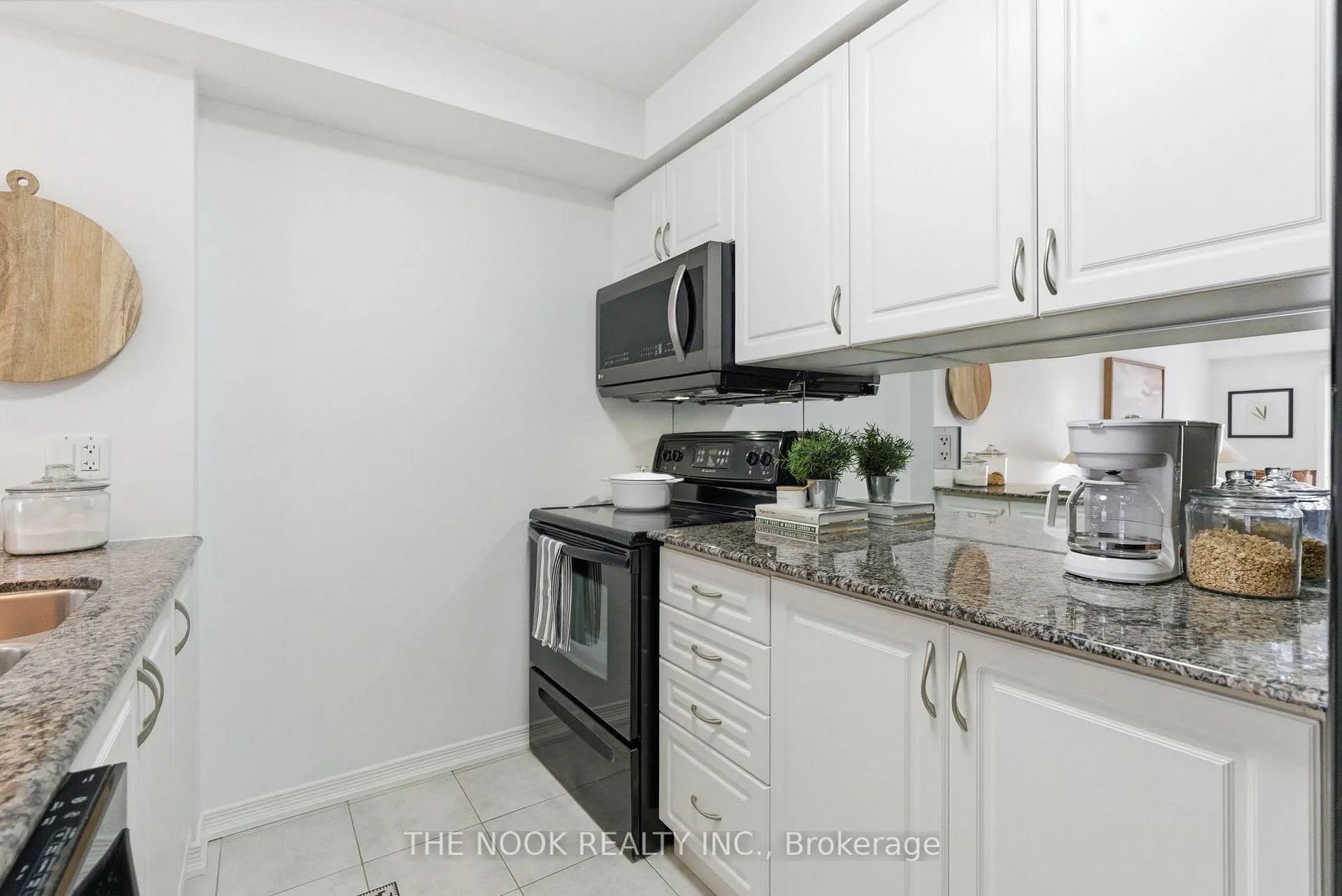 Photo 12 of Unit 308, 61 Clarington Boulevard, Clarington, Bowmanville — HOMEH