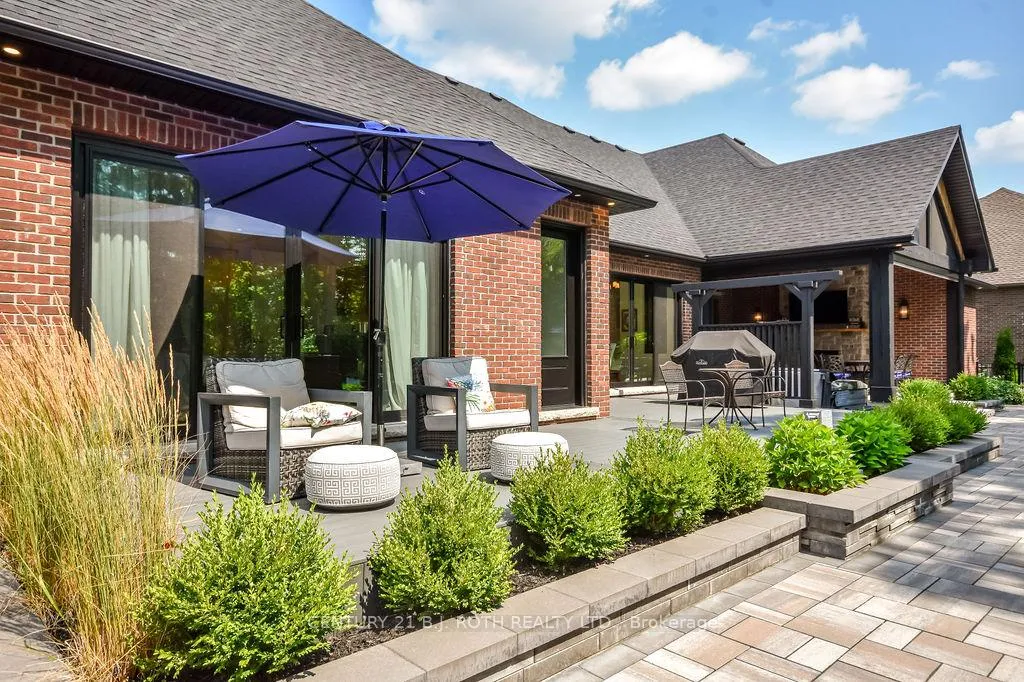 Photo 43 of 41 Walter James Parkway, Springwater, Minesing — HOMEH