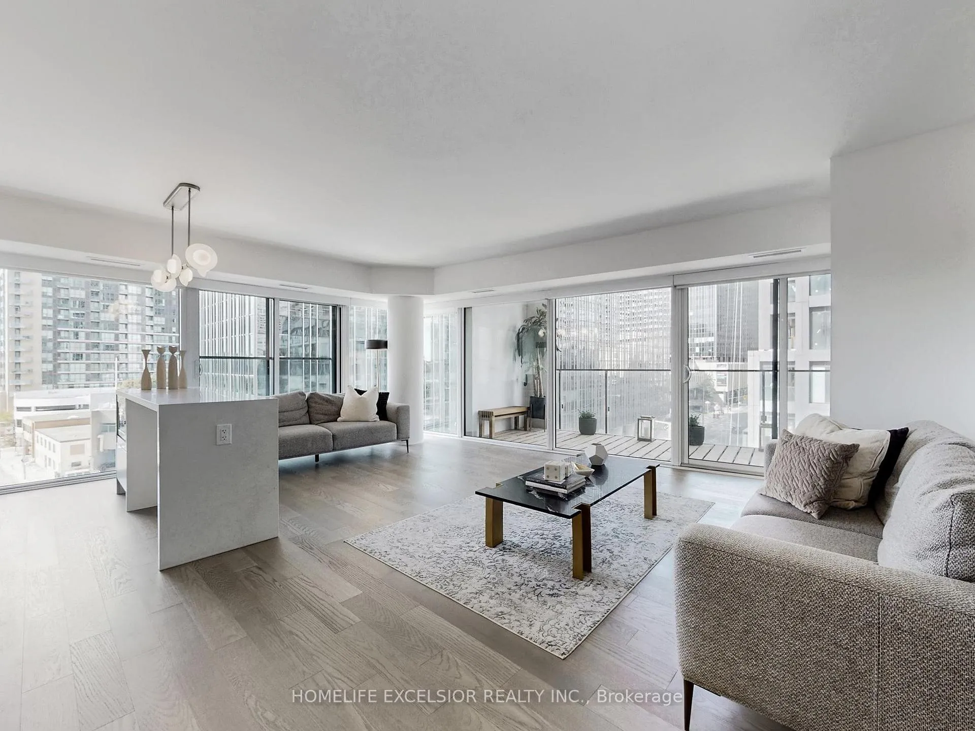 Photo 5 of Unit 716, 5 Soudan Avenue, Toronto, Mount Pleasant West — HOMEH