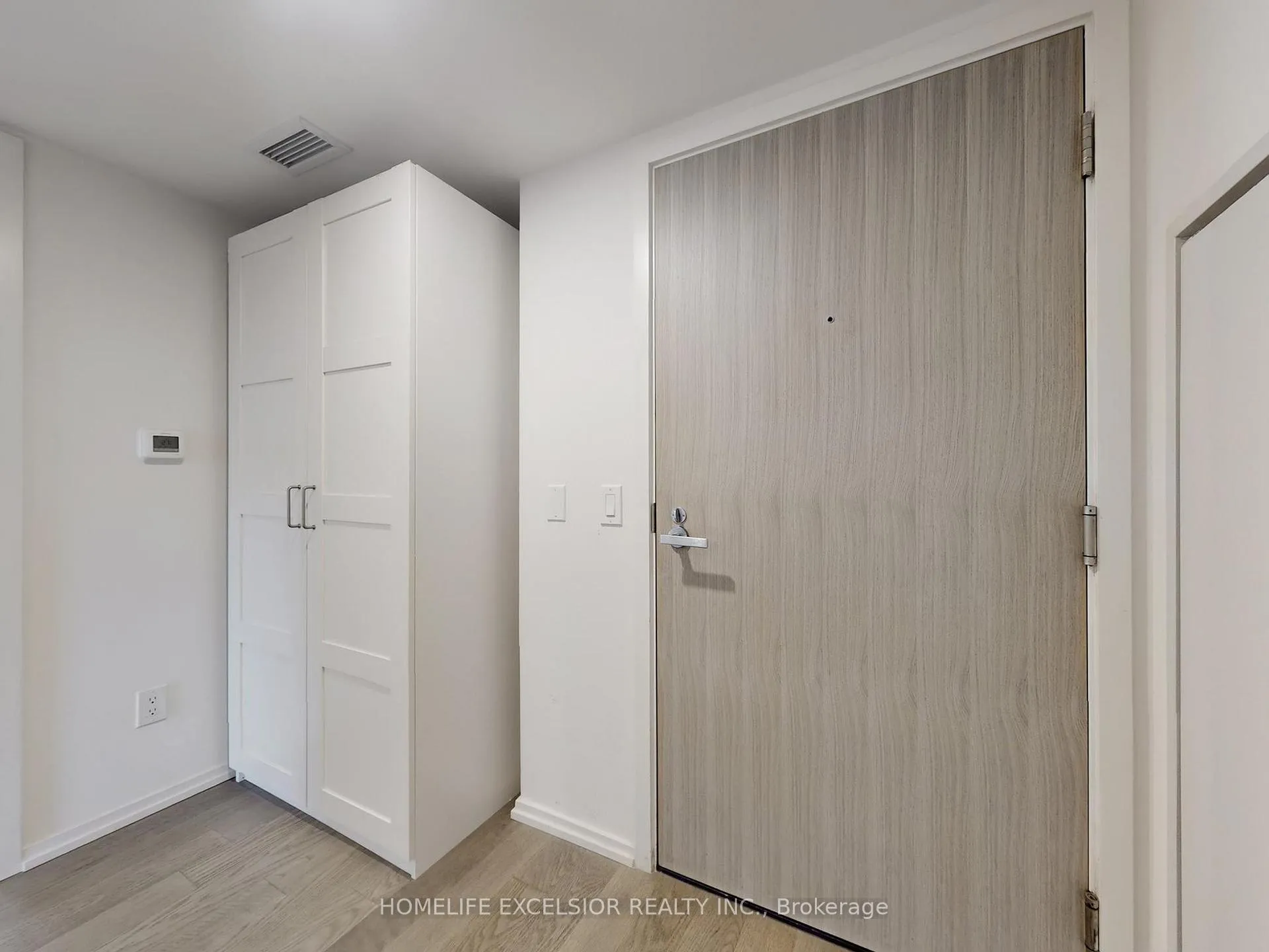 Photo 23 of Unit 716, 5 Soudan Avenue, Toronto, Mount Pleasant West — HOMEH