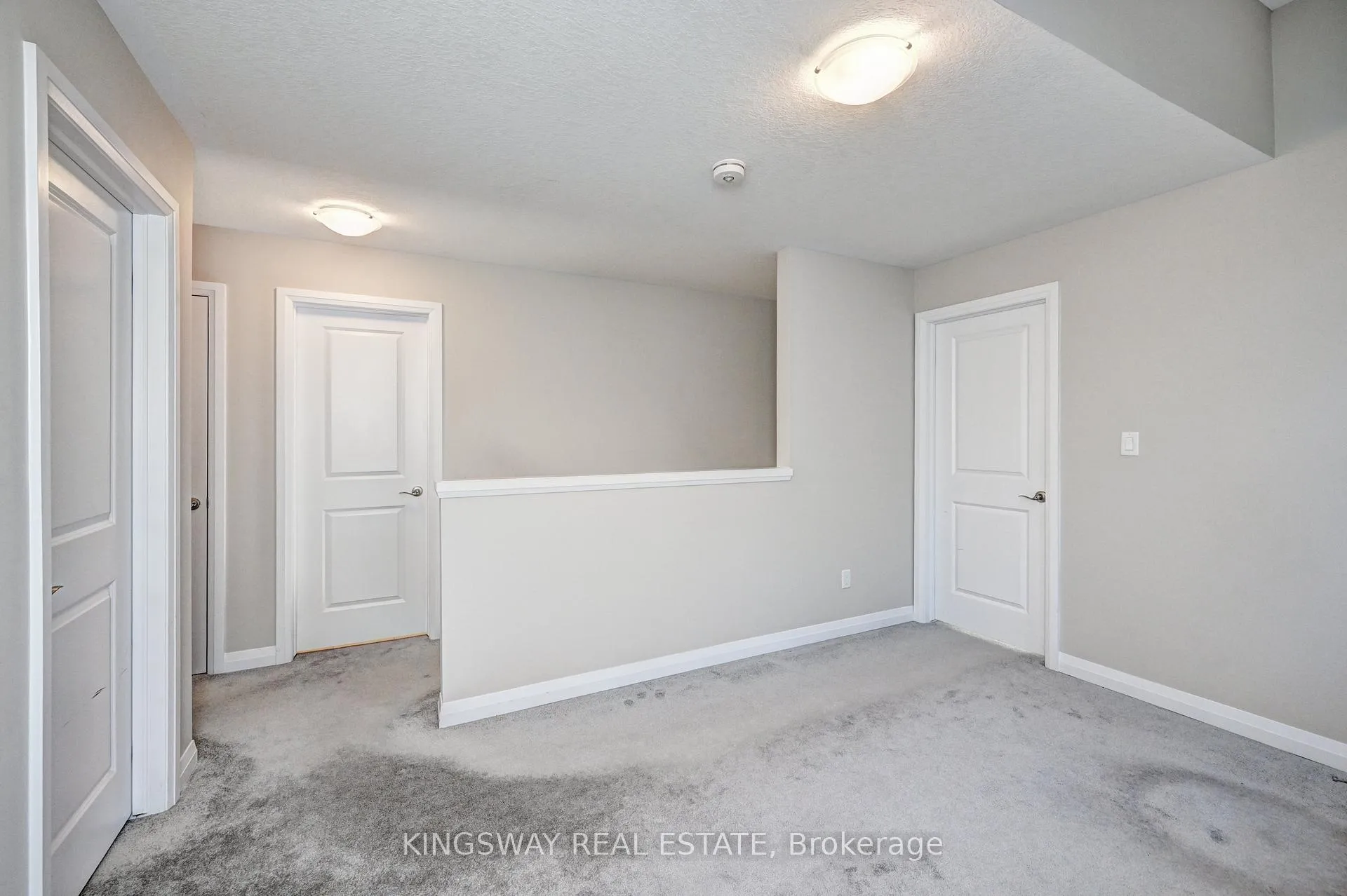 Photo 21 of 86 Monarch Woods Drive, Kitchener — HOMEH