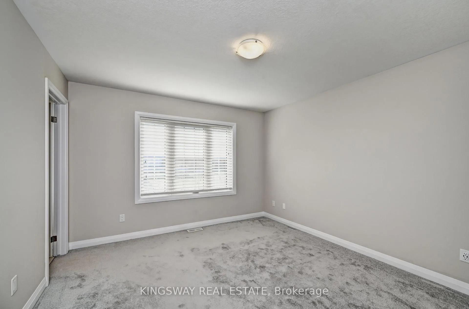 Photo 26 of 86 Monarch Woods Drive, Kitchener — HOMEH