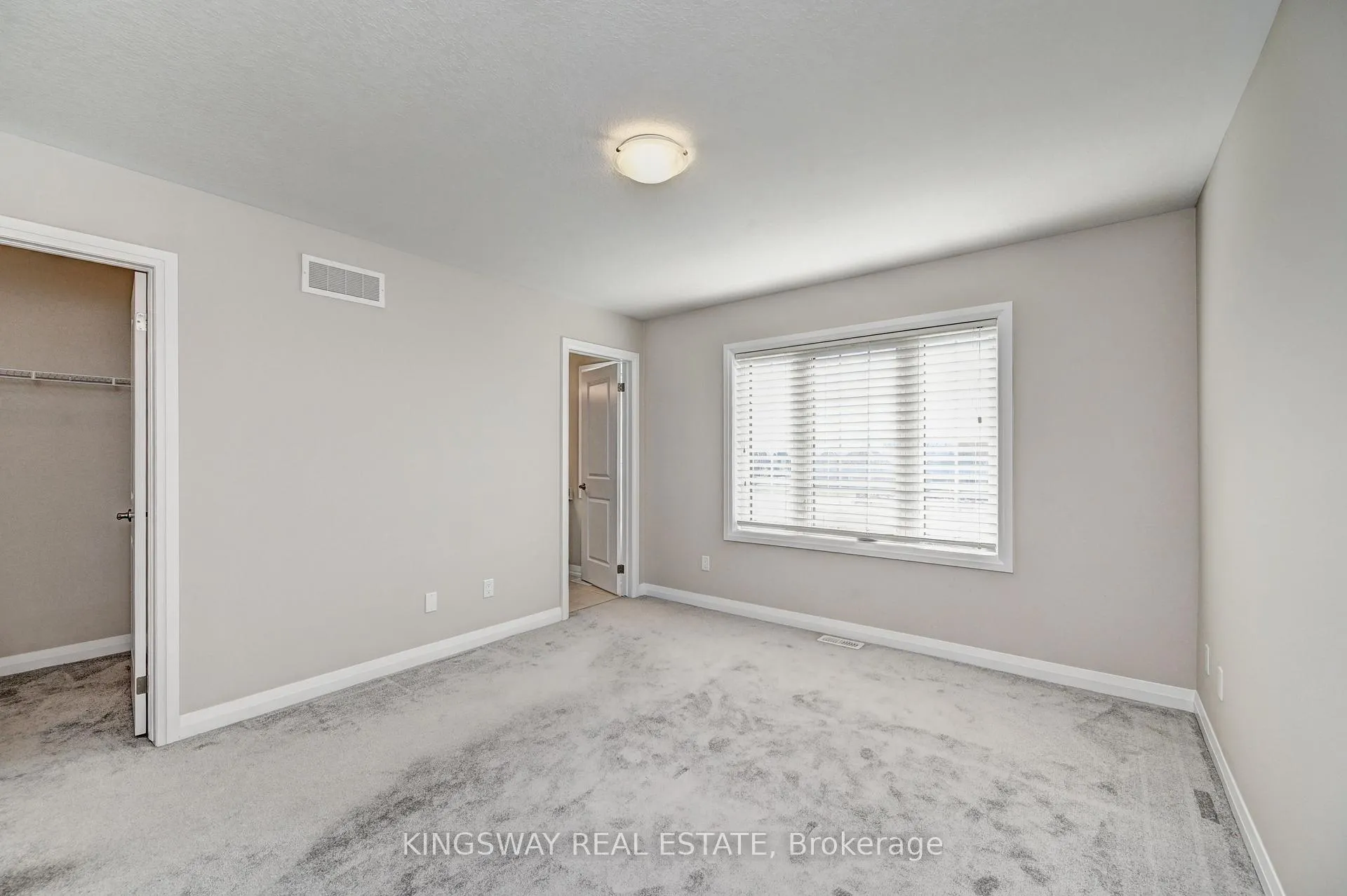 Photo 28 of 86 Monarch Woods Drive, Kitchener — HOMEH
