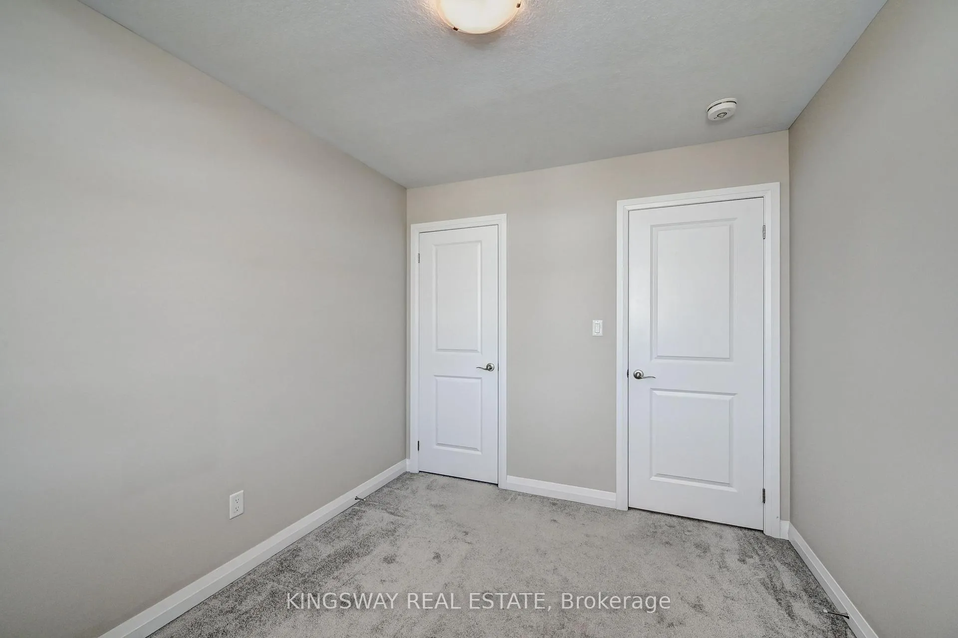 Photo 33 of 86 Monarch Woods Drive, Kitchener — HOMEH