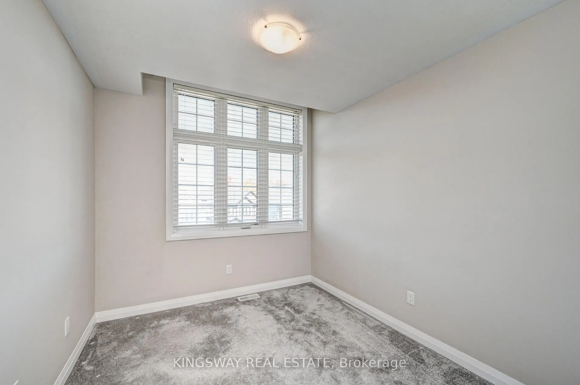 Photo 34 of 86 Monarch Woods Drive, Kitchener — HOMEH