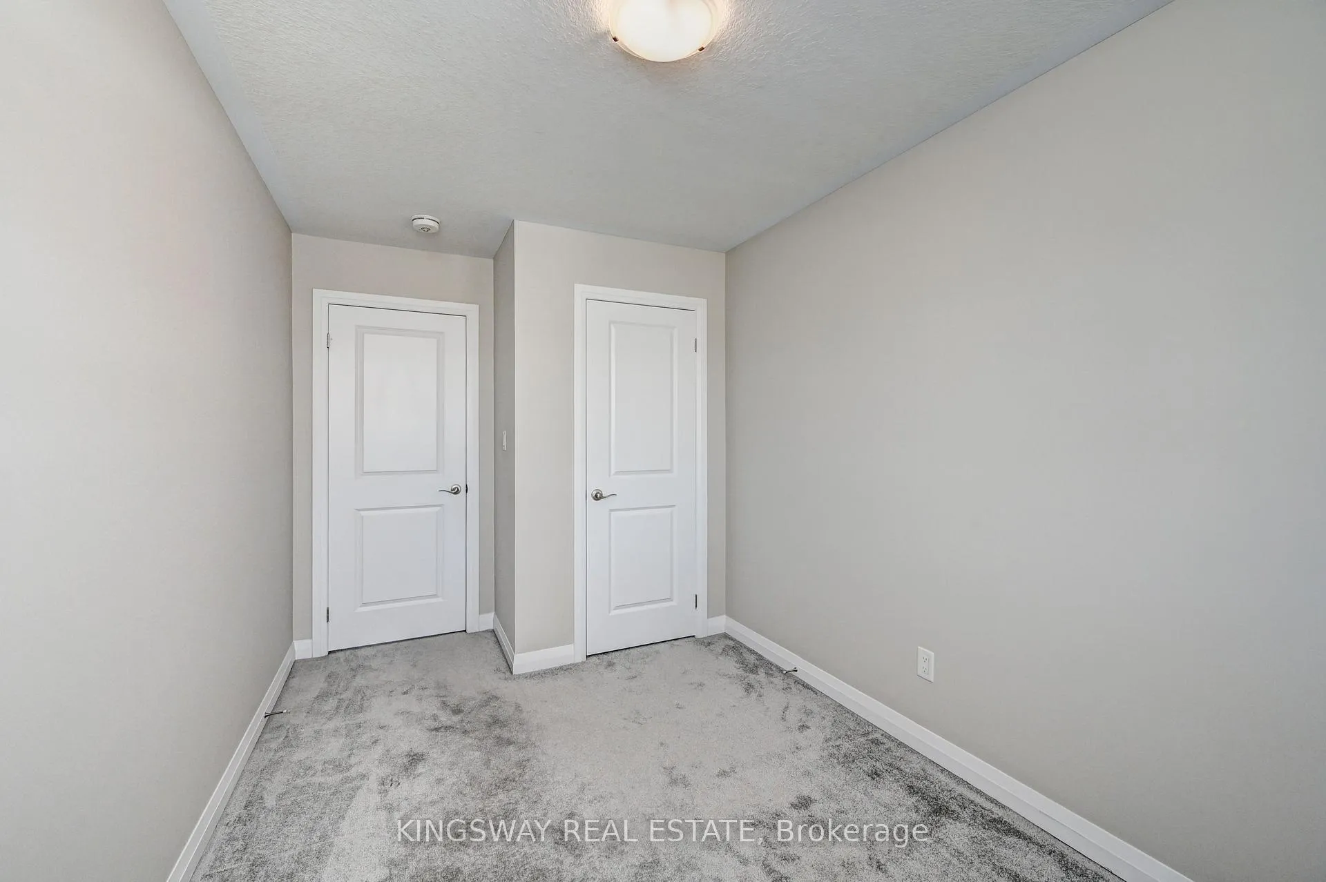 Photo 35 of 86 Monarch Woods Drive, Kitchener — HOMEH