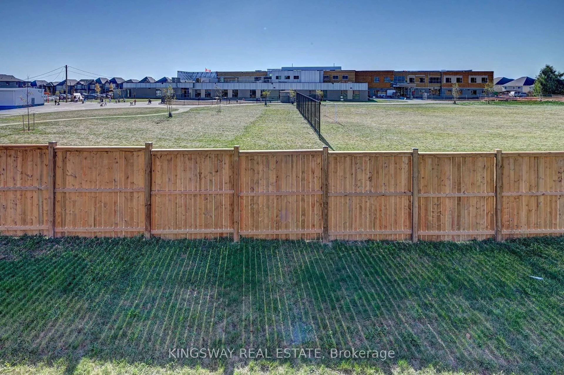 Photo 45 of 86 Monarch Woods Drive, Kitchener — HOMEH