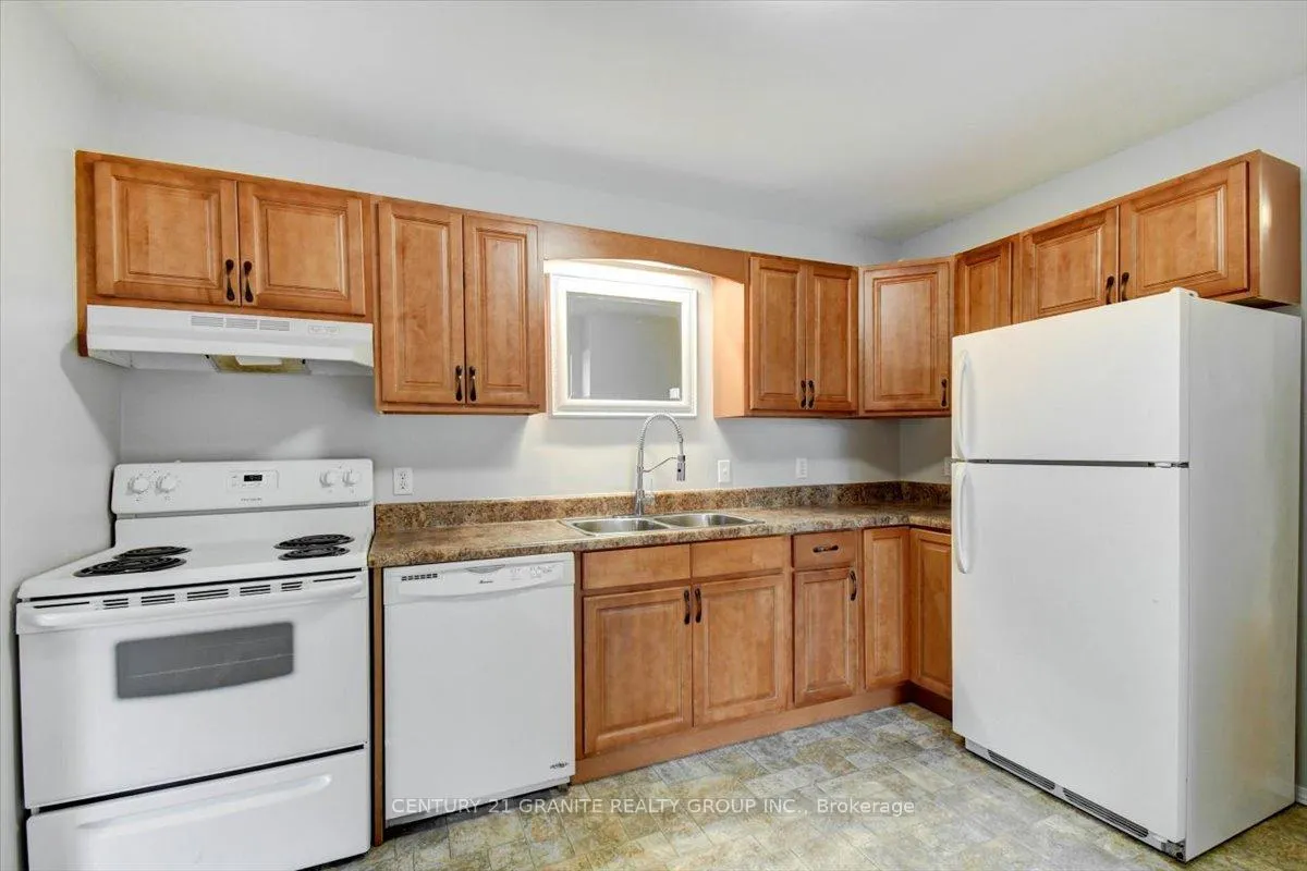 Photo 2 of 13 Monck Street, Bancroft, Bancroft Ward — HOMEH