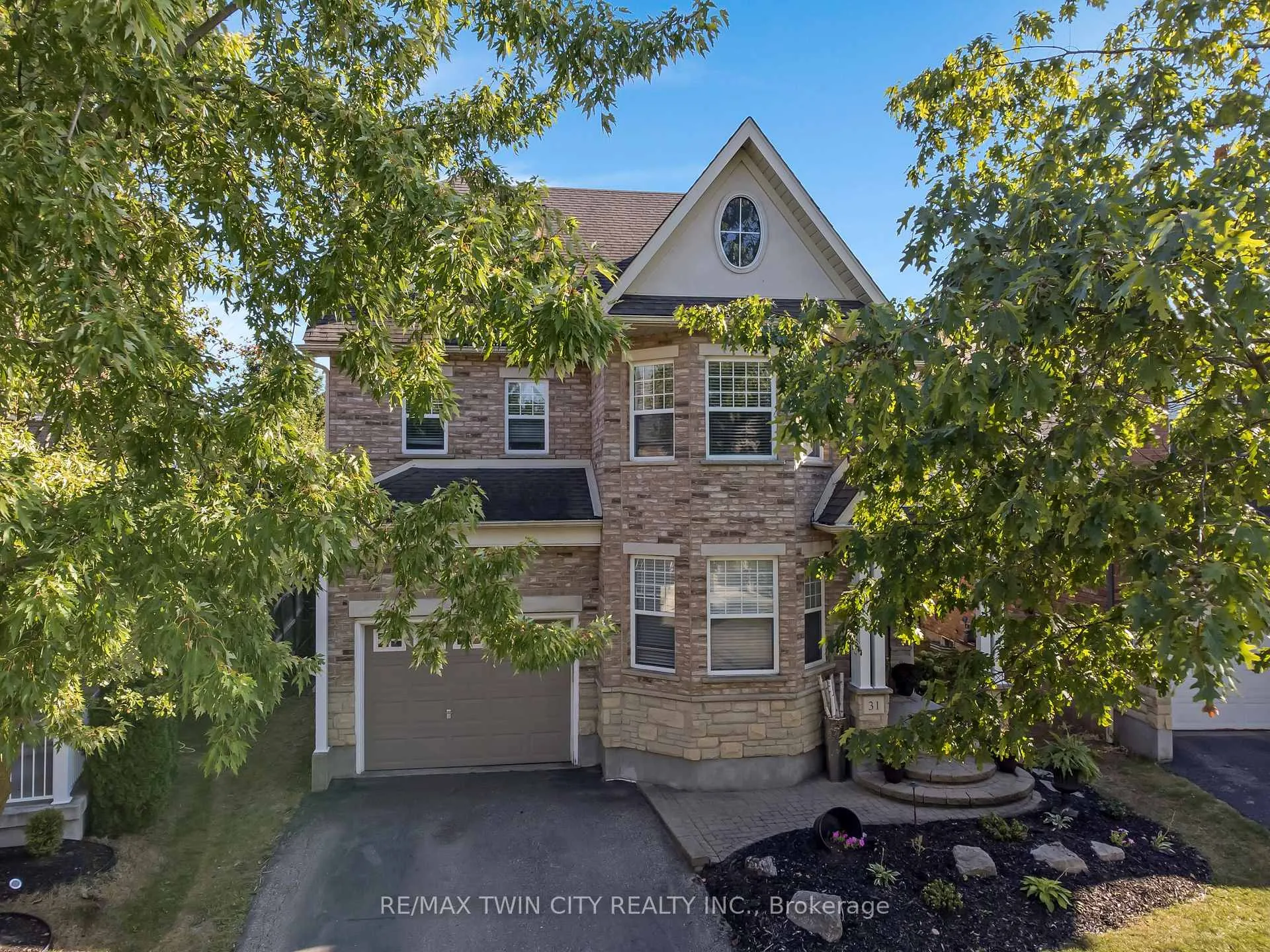 Photo 1 of 31 Coopershawk Street, Kitchener — HOMEH