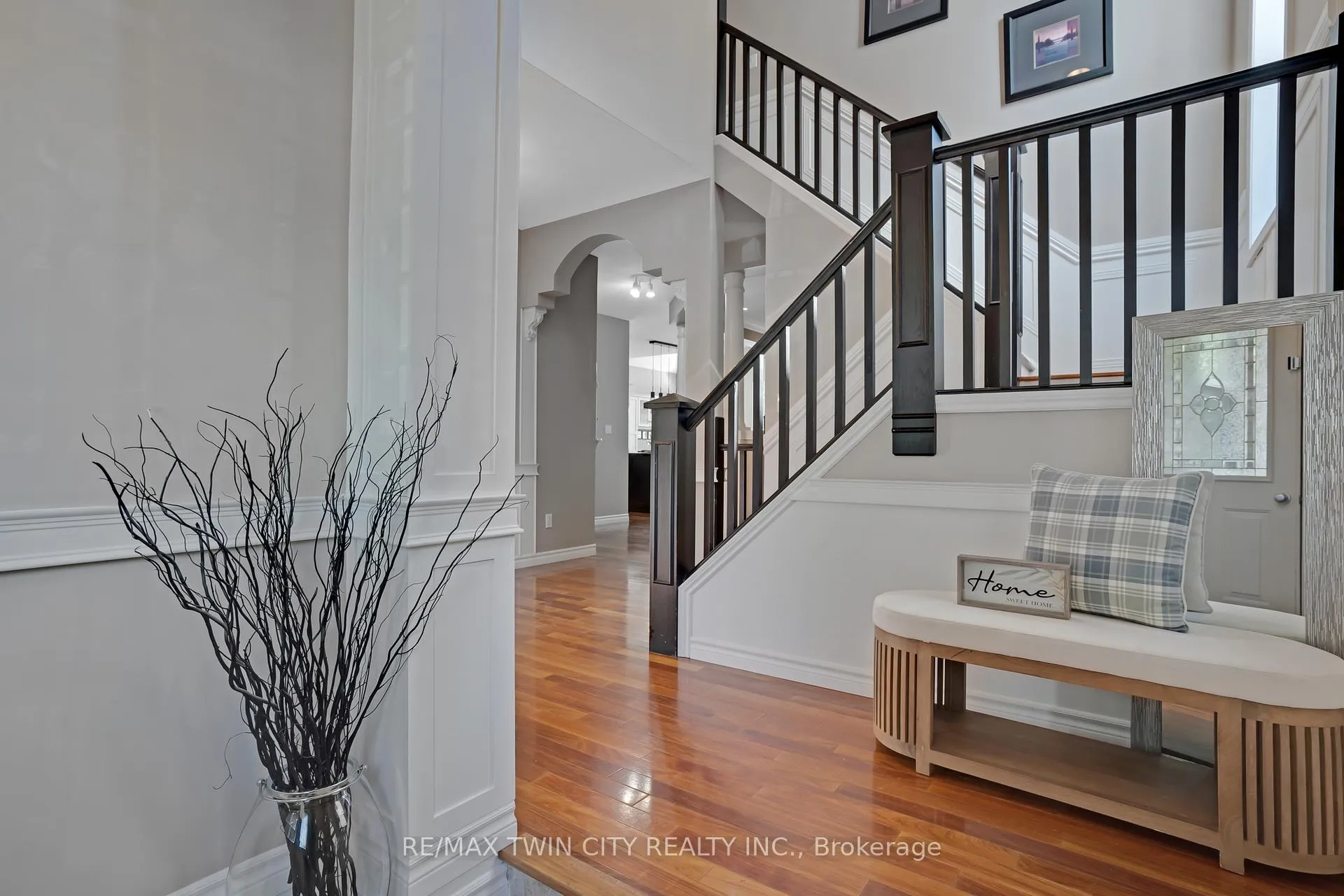 Photo 4 of 31 Coopershawk Street, Kitchener — HOMEH