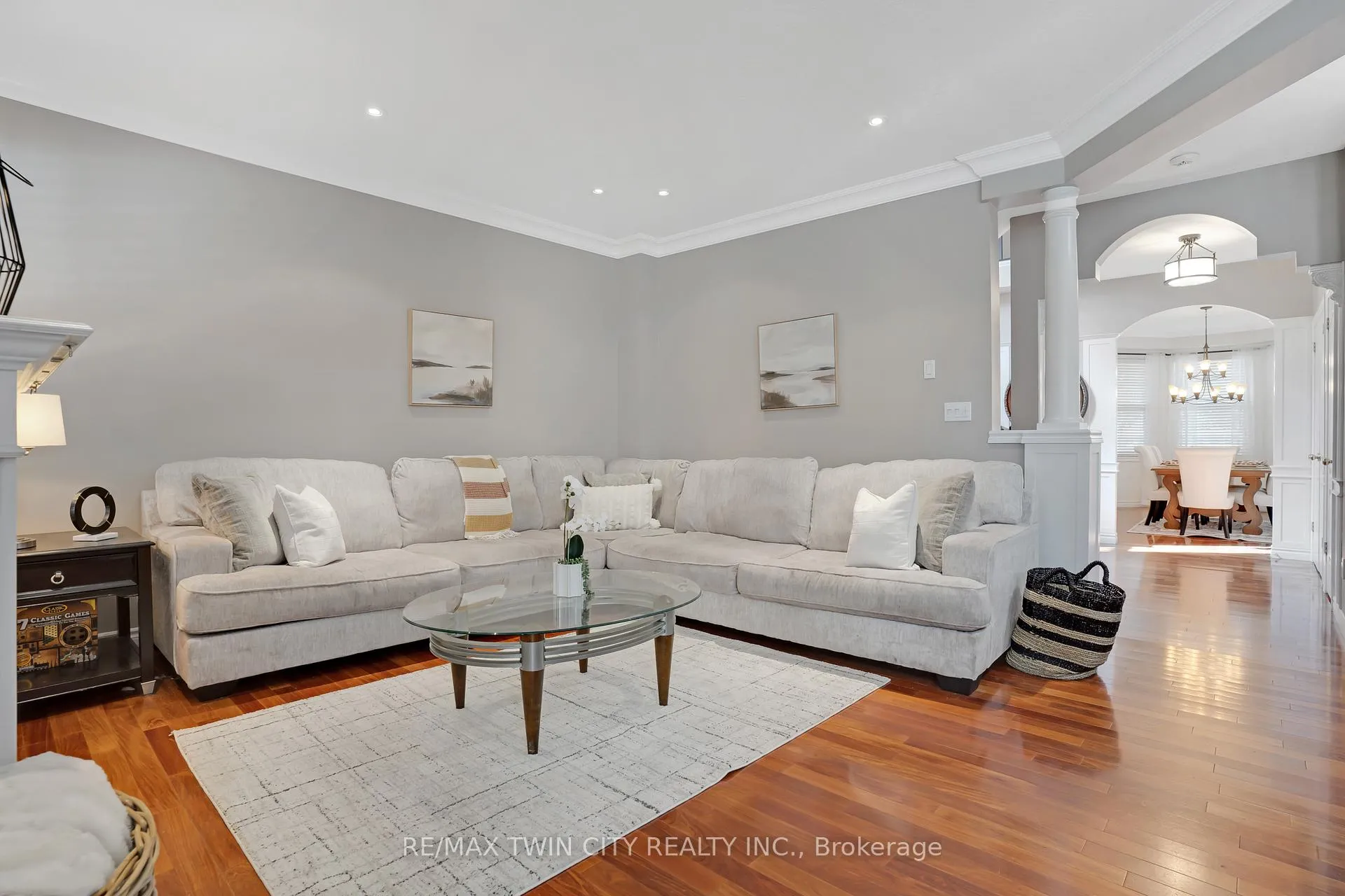 Photo 12 of 31 Coopershawk Street, Kitchener — HOMEH
