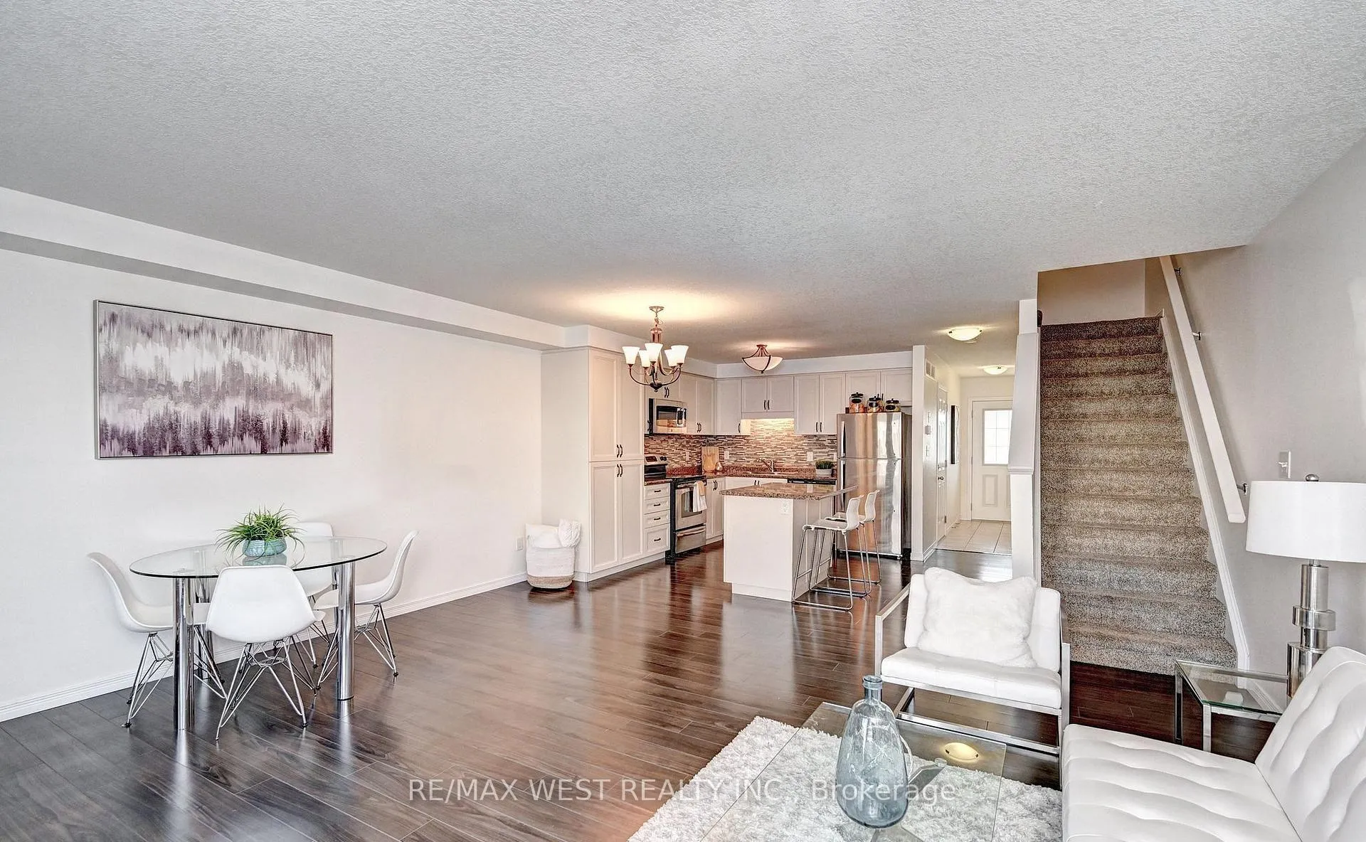 Photo 7 of 21 Machado Street, Kitchener, Huron Park — HOMEH