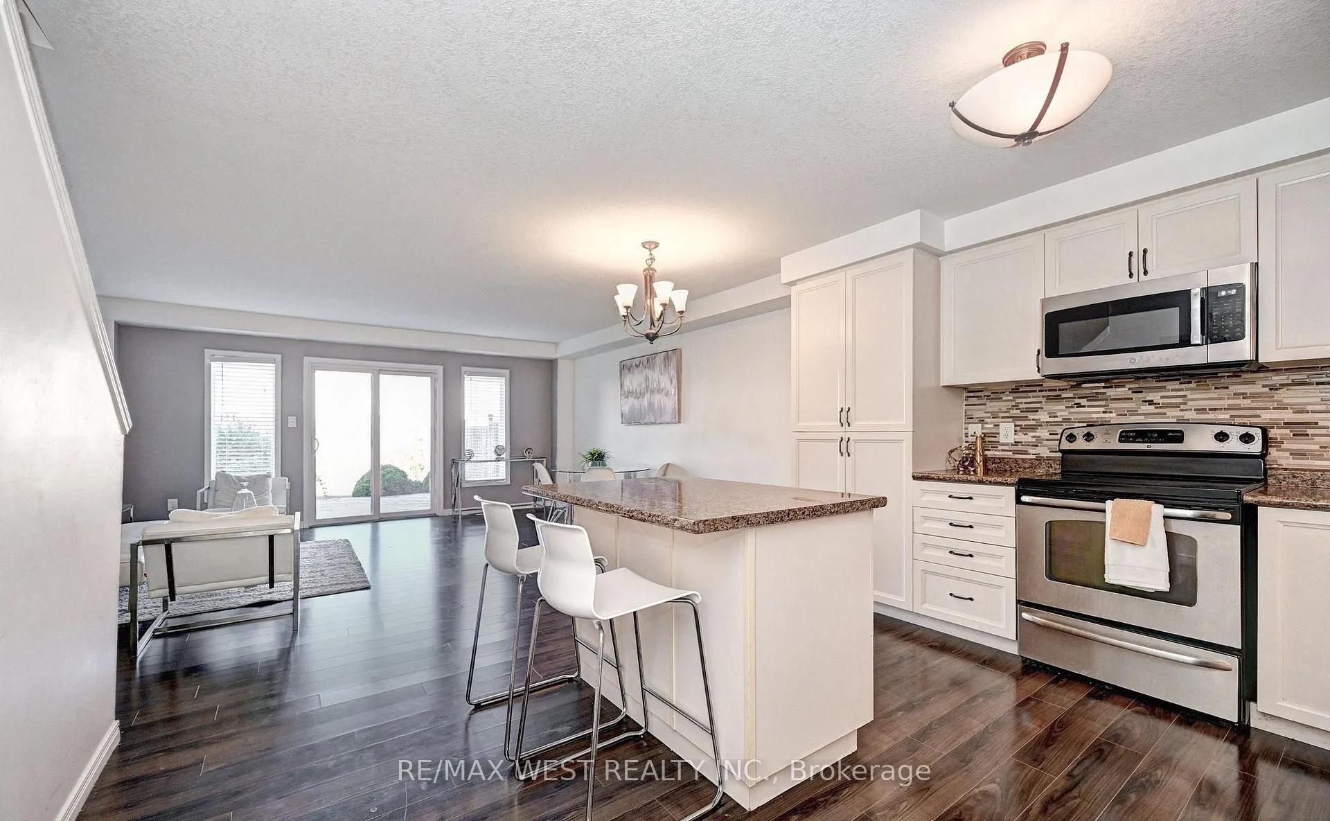 Photo 11 of 21 Machado Street, Kitchener, Huron Park — HOMEH