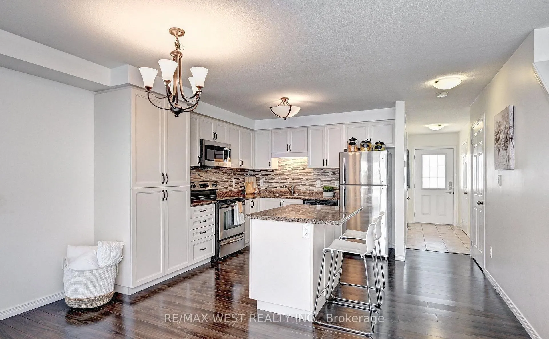 Photo 13 of 21 Machado Street, Kitchener, Huron Park — HOMEH