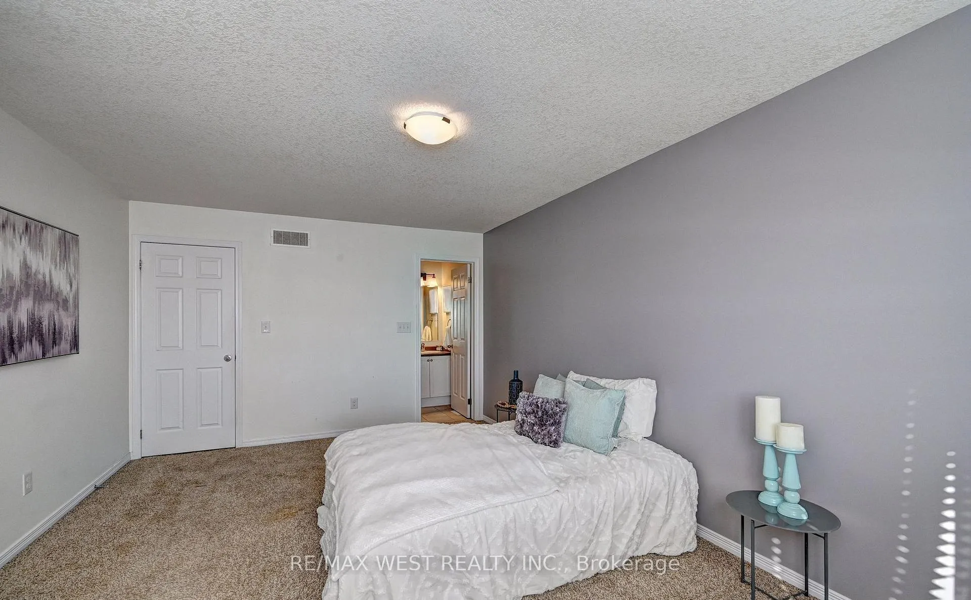 Photo 26 of 21 Machado Street, Kitchener, Huron Park — HOMEH