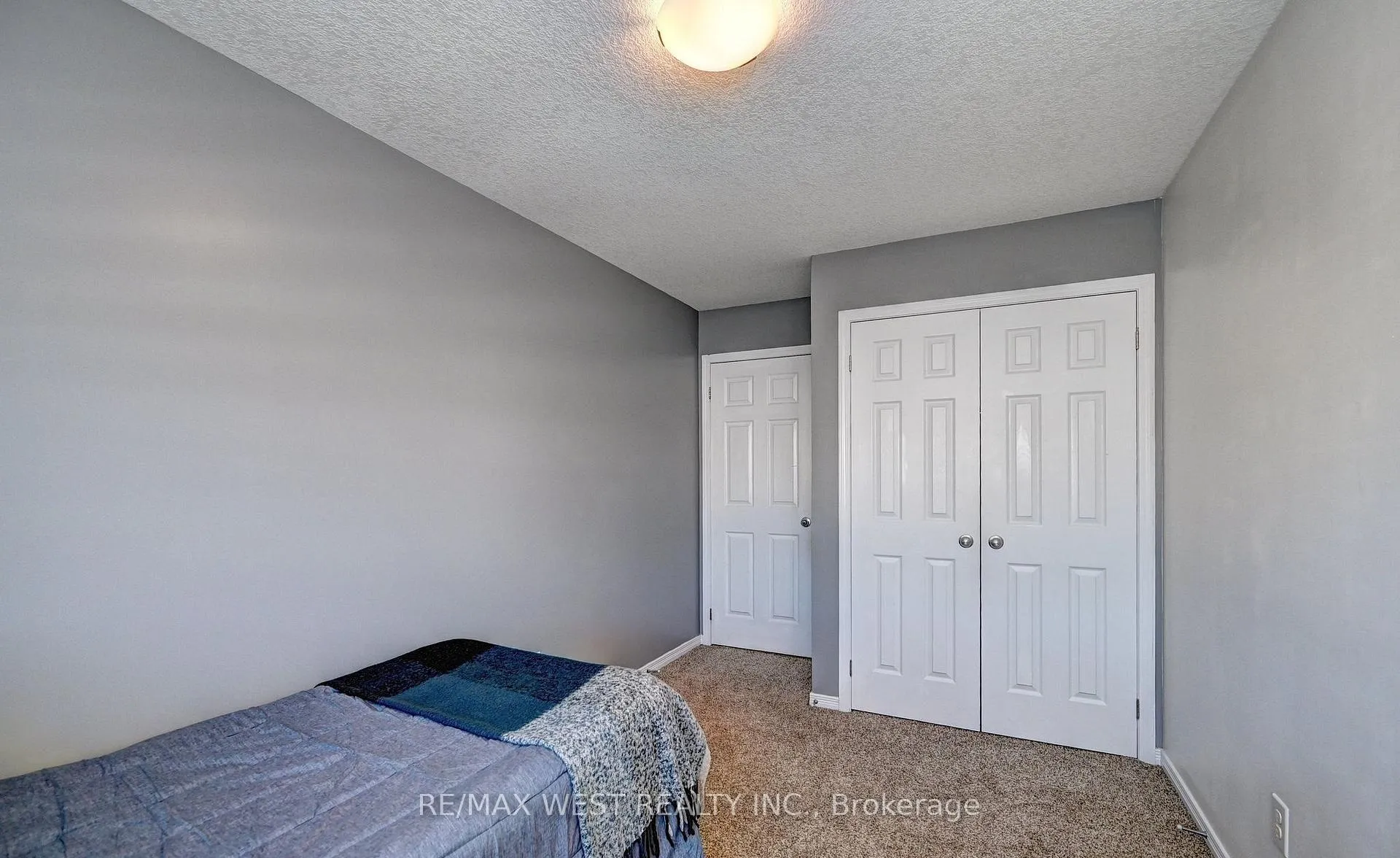 Photo 32 of 21 Machado Street, Kitchener, Huron Park — HOMEH