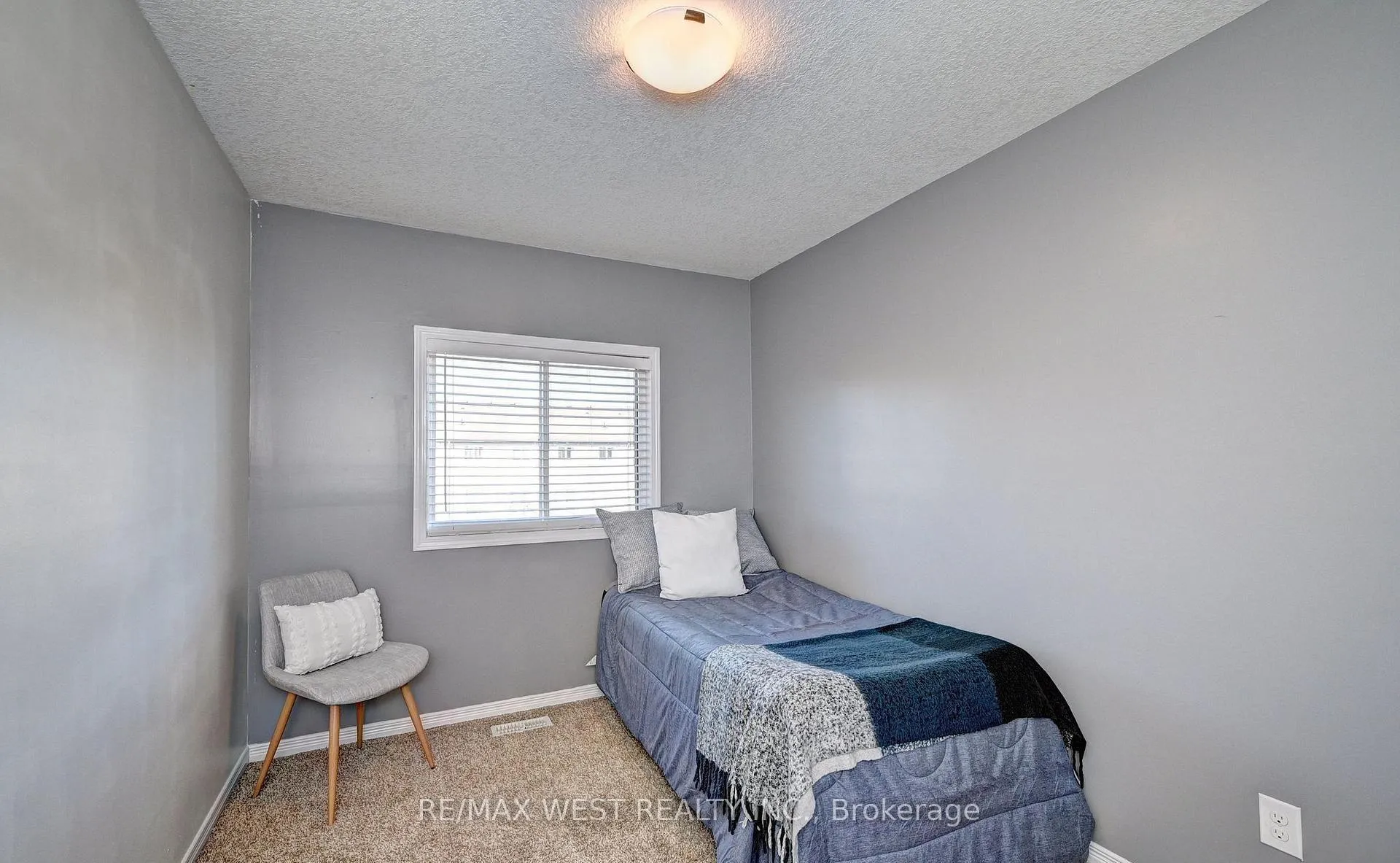 Photo 34 of 21 Machado Street, Kitchener, Huron Park — HOMEH
