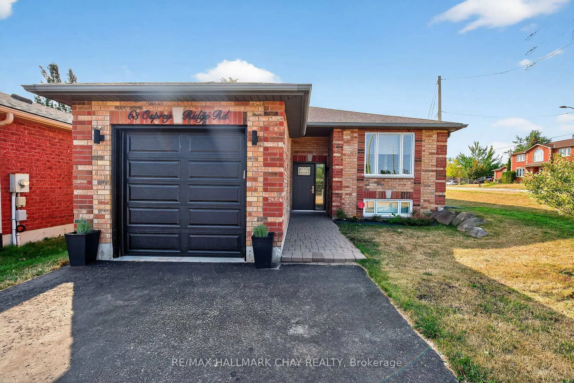 Photo 1 of 63 Osprey Ridge Road, Barrie, Little Lake — HOMEH