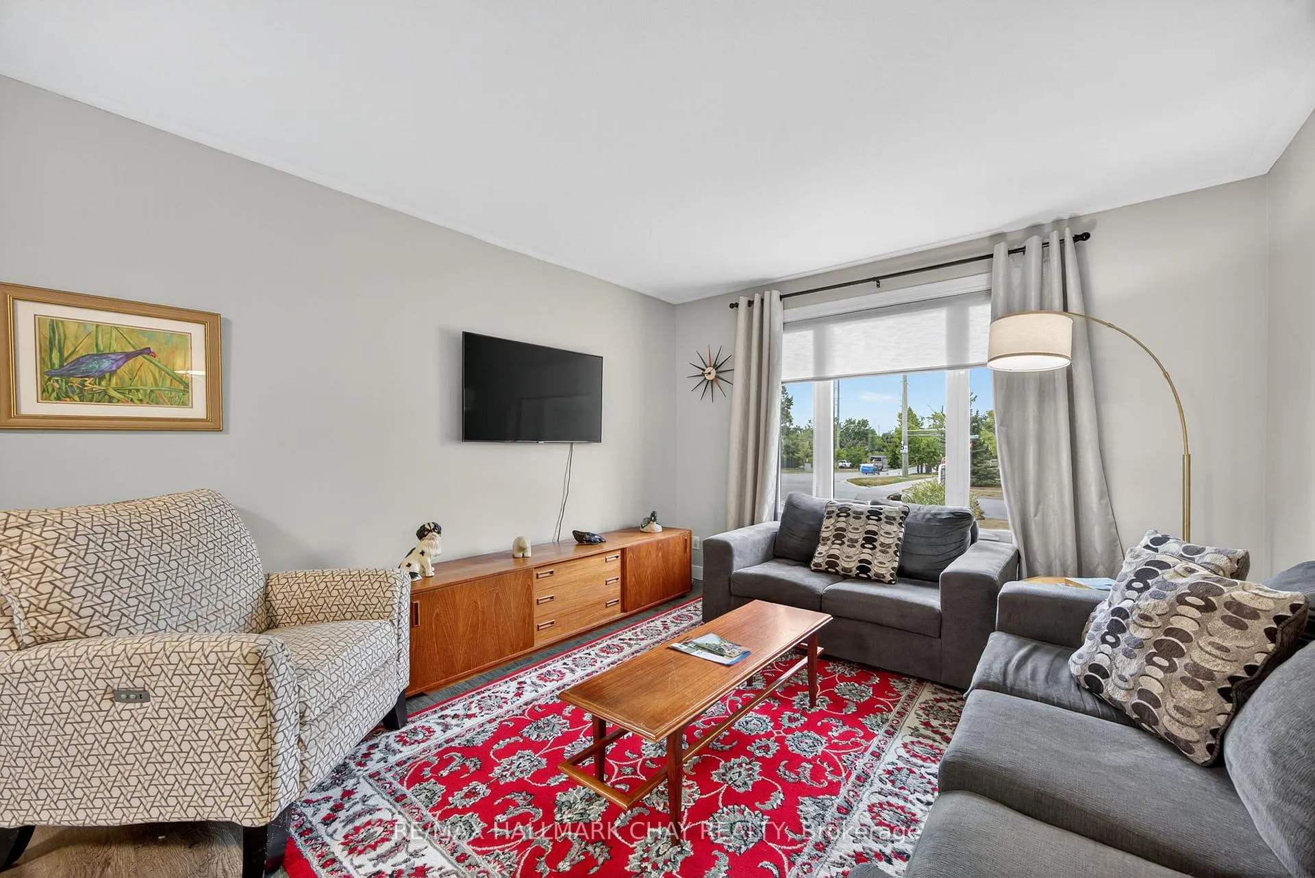 Photo 7 of 63 Osprey Ridge Road, Barrie, Little Lake — HOMEH