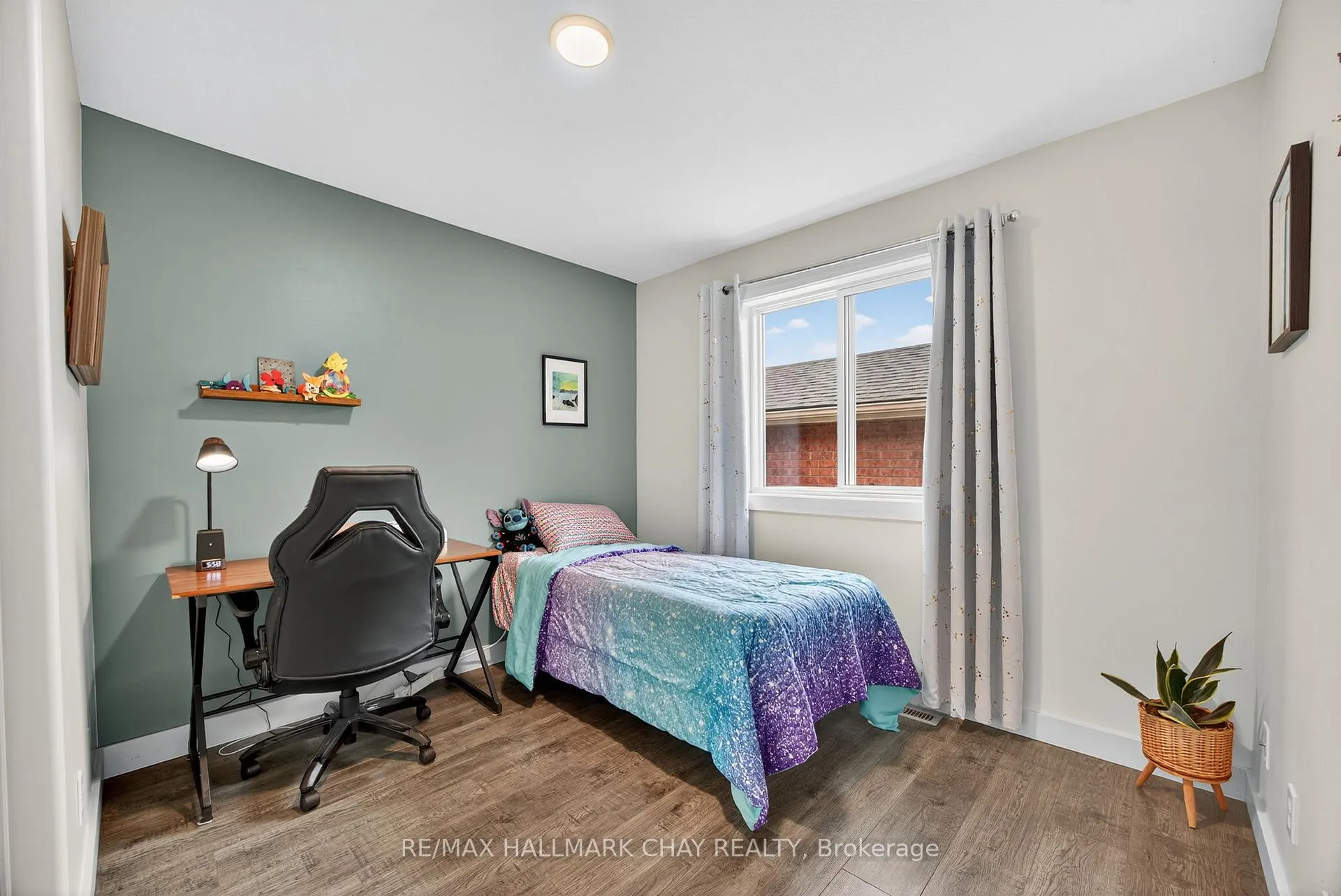 Photo 14 of 63 Osprey Ridge Road, Barrie, Little Lake — HOMEH