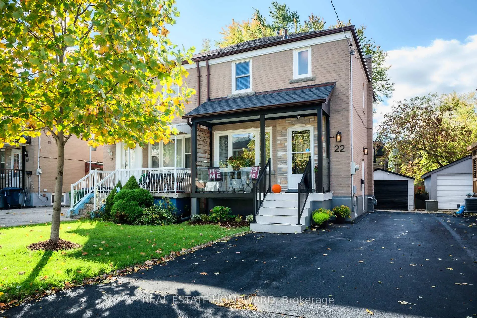 Front of 22 Rupert Street