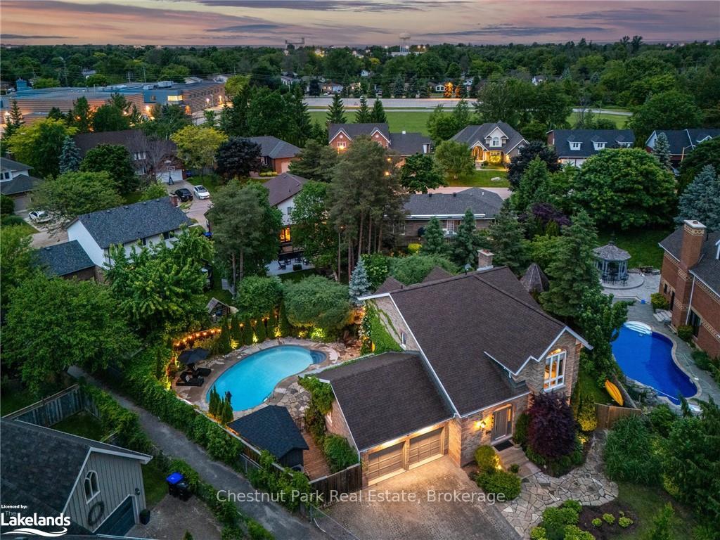 Photo 10 of 3 Burnside Court, Collingwood — HOMEH