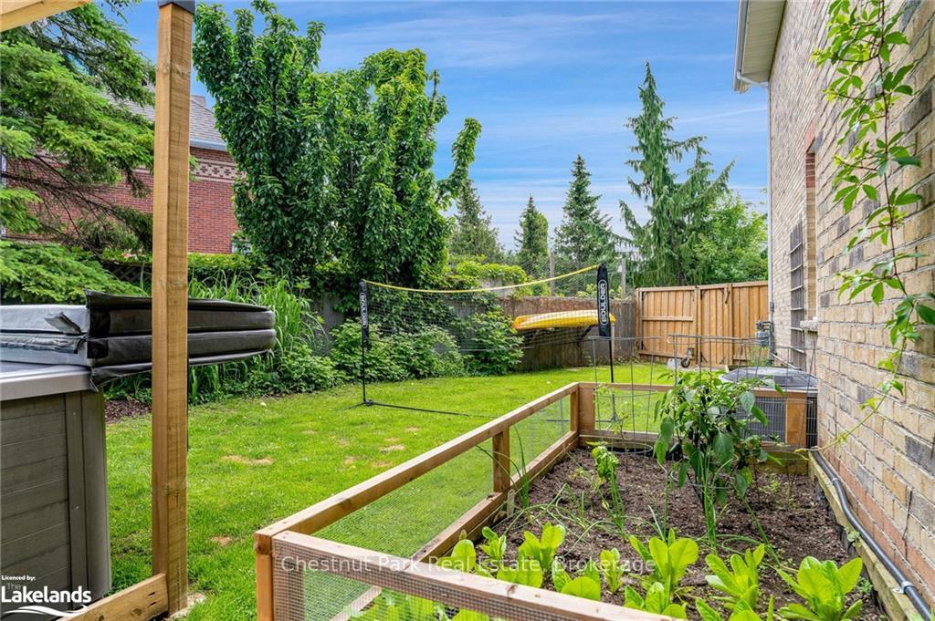 Photo 14 of 3 Burnside Court, Collingwood — HOMEH
