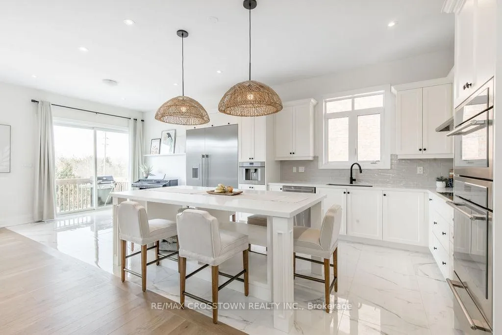 Photo 13 of 27 Muirfield Drive, Barrie, Ardagh — HOMEH