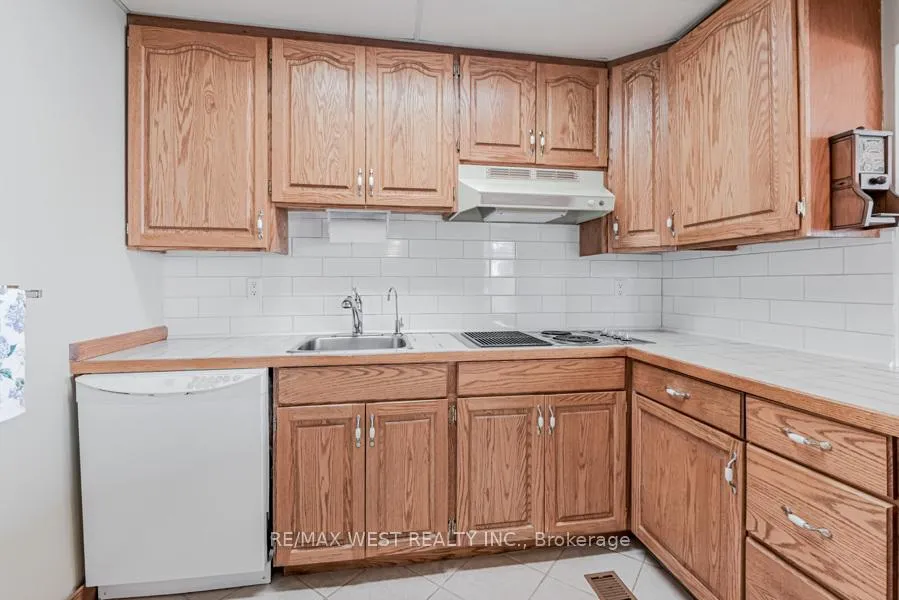 Photo 6 of 4669 Anderson Avenue, Ramara, Rural Ramara — HOMEH