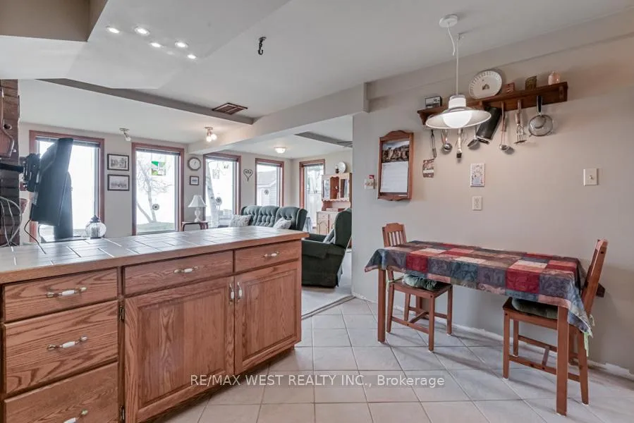 Photo 8 of 4669 Anderson Avenue, Ramara, Rural Ramara — HOMEH